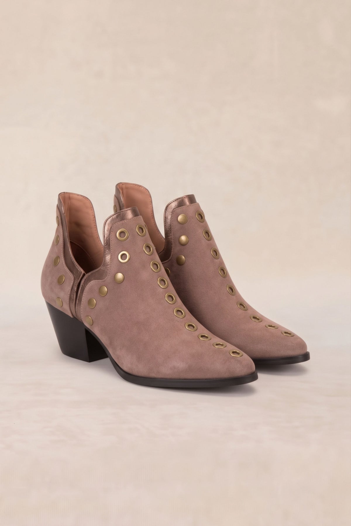 PUNKY BOOTS SPECIAL EDITION ANTE TAUPE RIBETE METALIZADO 6CM