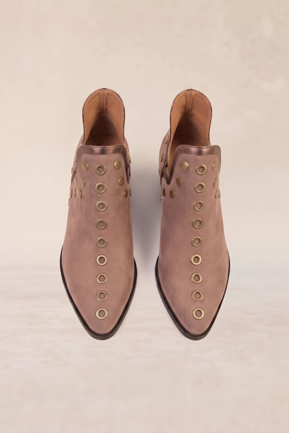 PUNKY BOOTS SPECIAL EDITION ANTE TAUPE RIBETE METALIZADO 6CM