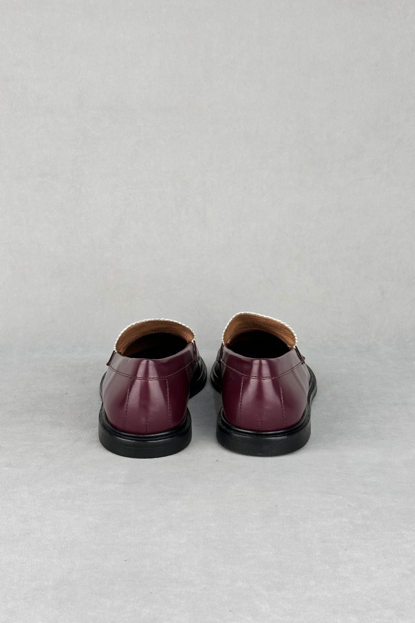 MOCASIN GRANATE BLANCO