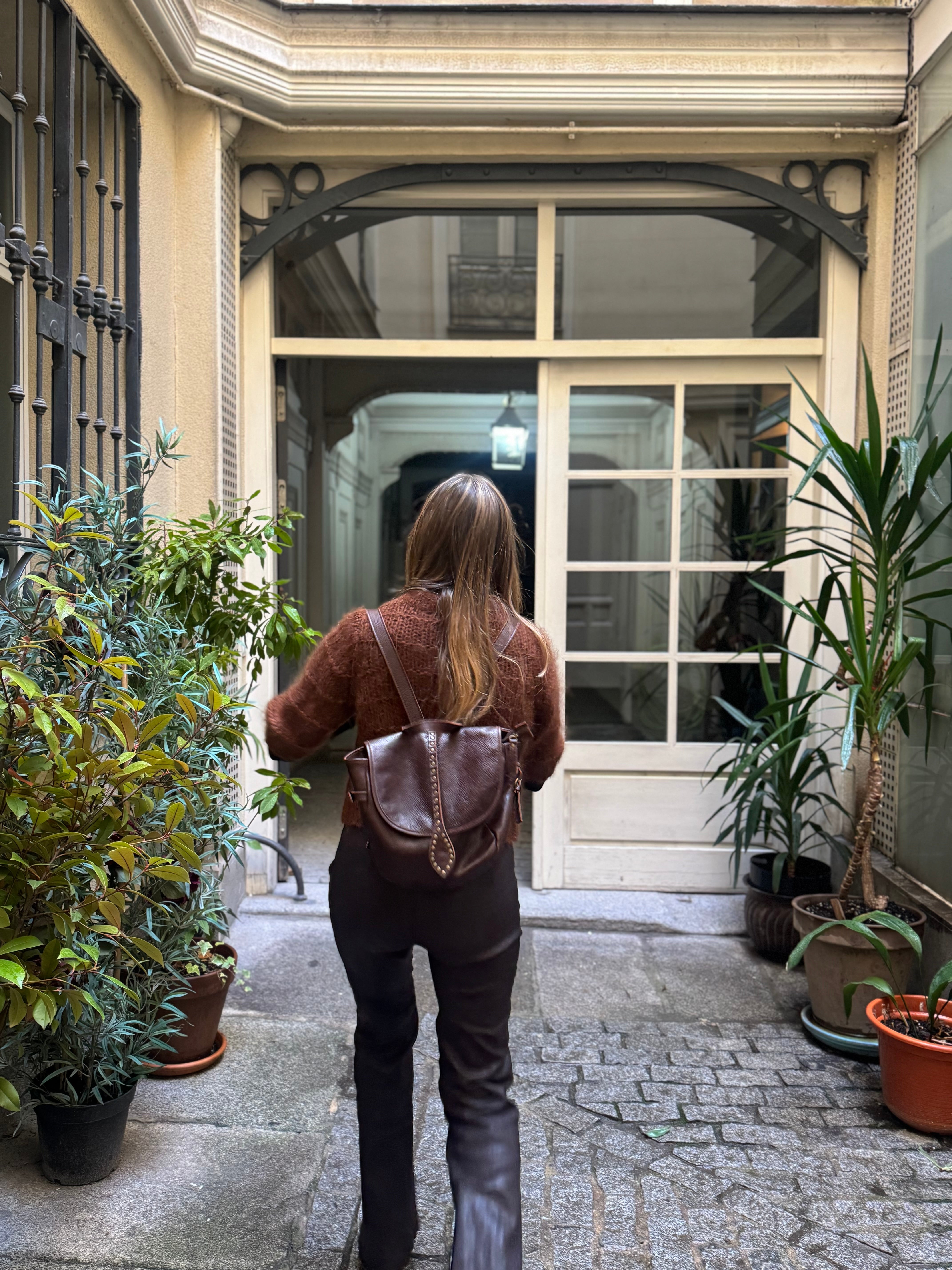 MOCHILA TACHAS CHOCOLATE