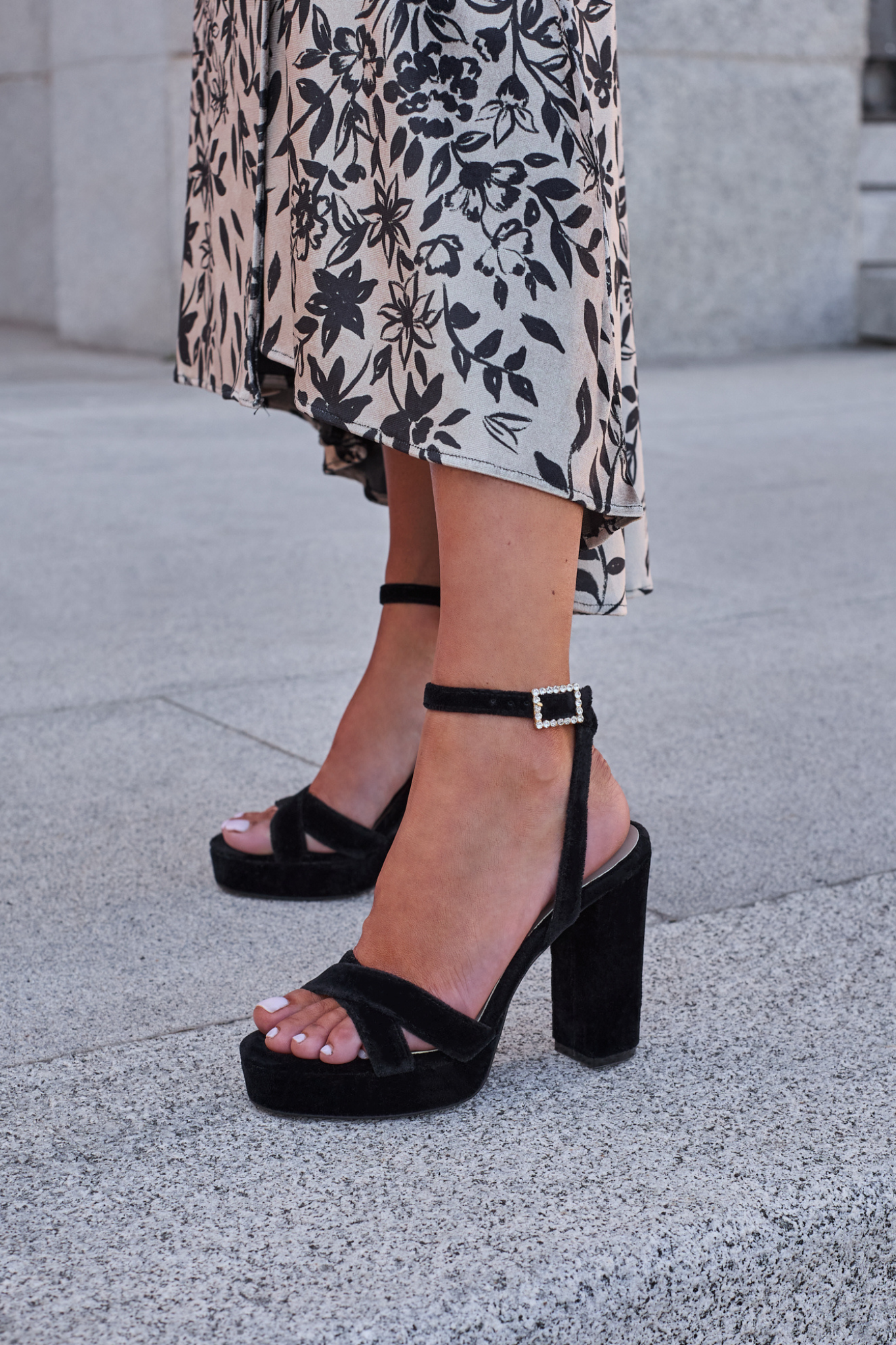 CORINTIA TERCIOPELO NEGRO 11.5CM