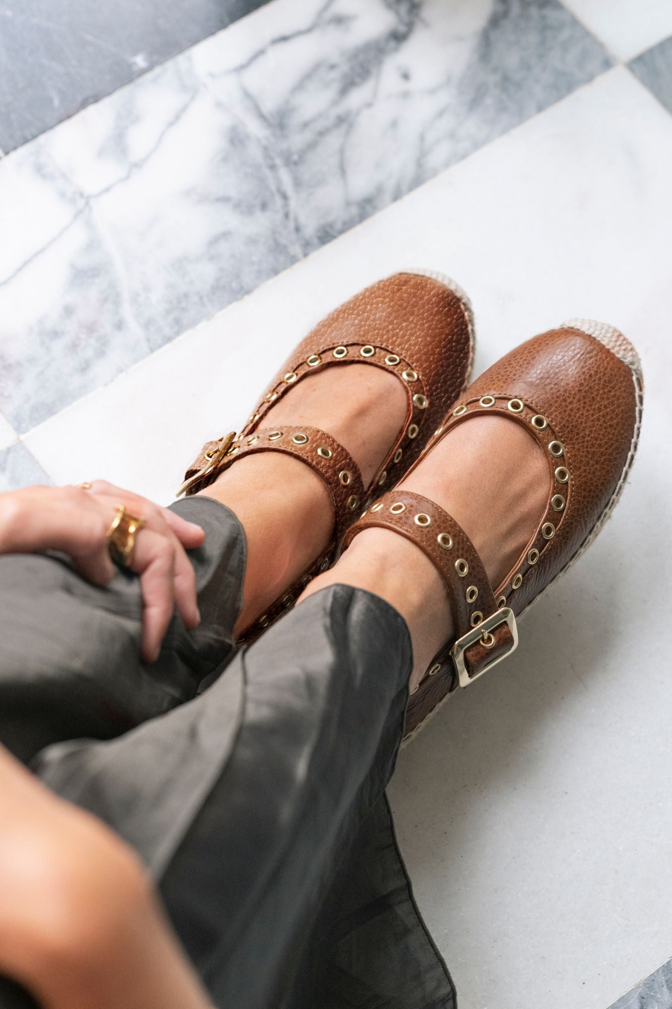 BALLERINE ESPARTO Y PUERTO AVEC BOUCLE - TAIMA CUERO