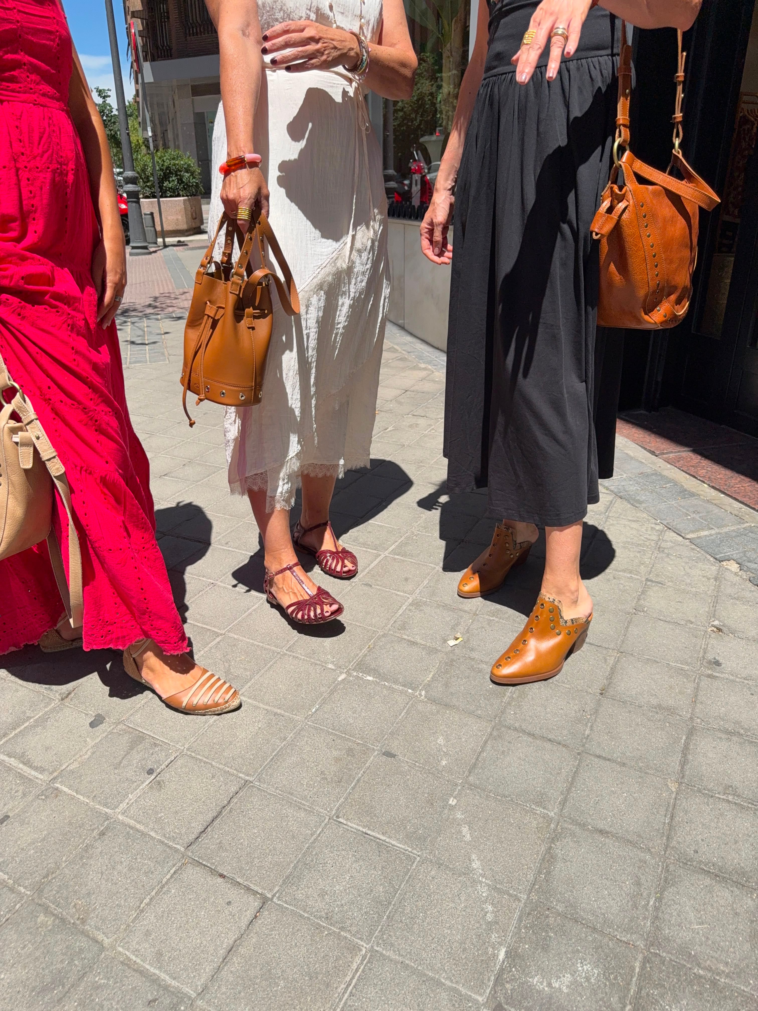 PUNKY BROWN LEATHER CLOG