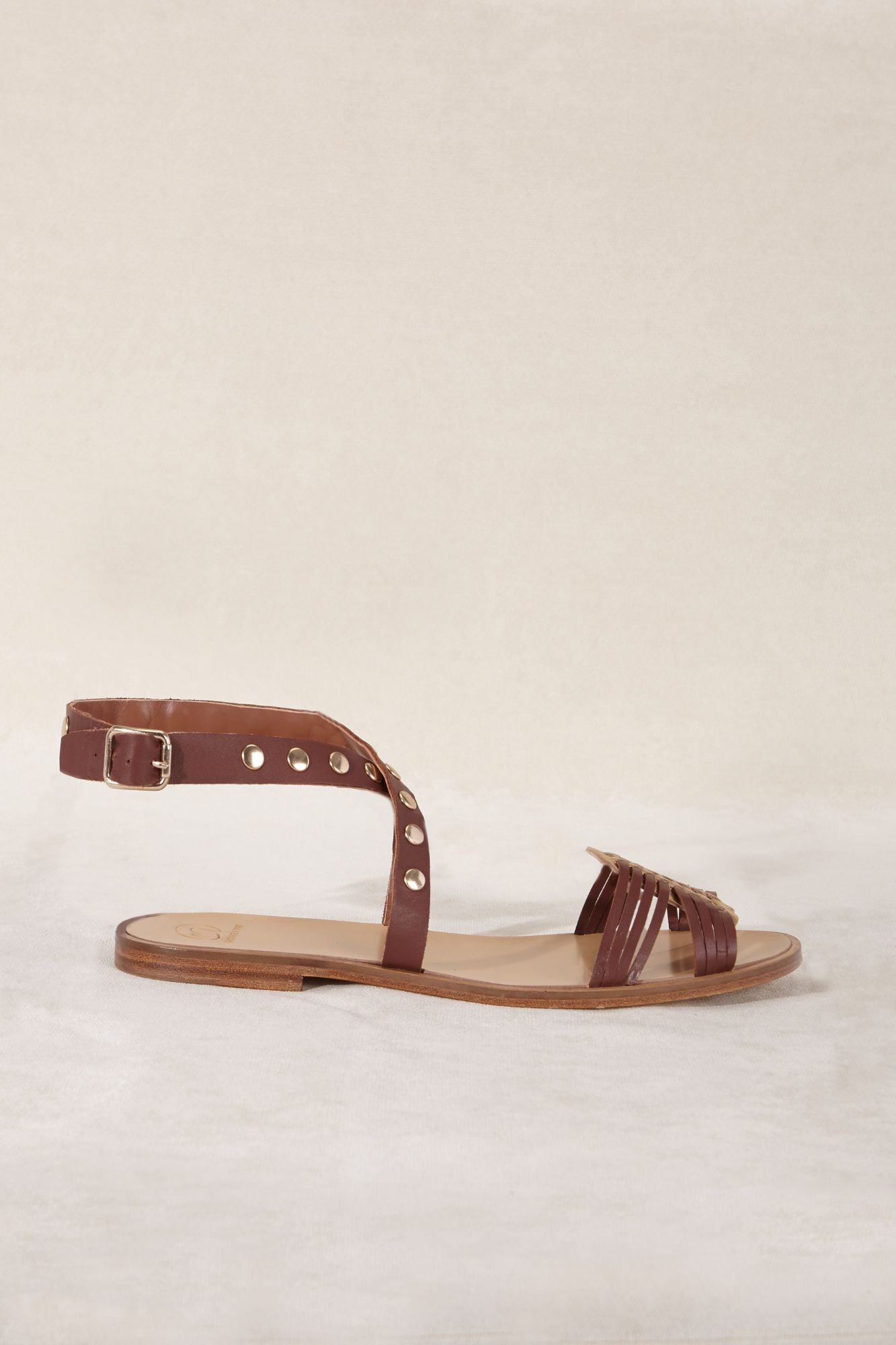 SANDALE EN CUIR D'ARGILE