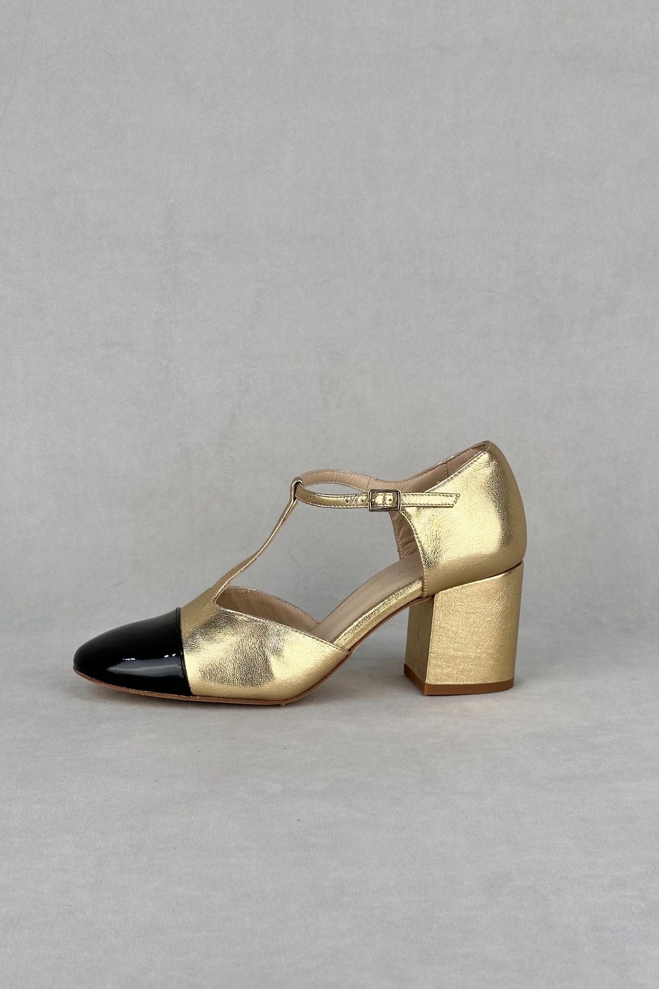 SALON TBAR ORO Y NEGRO