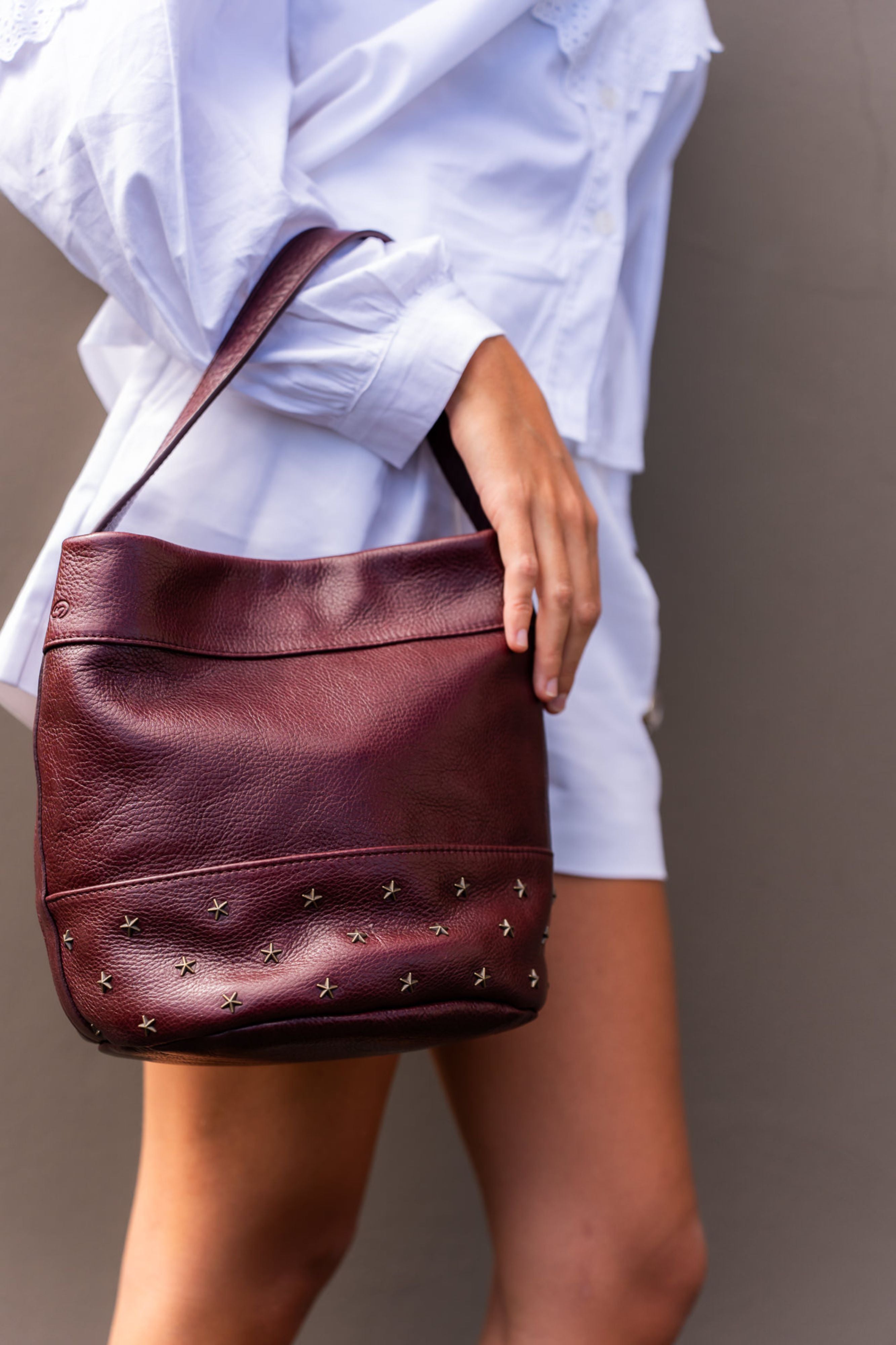BOLSO BUCKET MINI BURDEOS