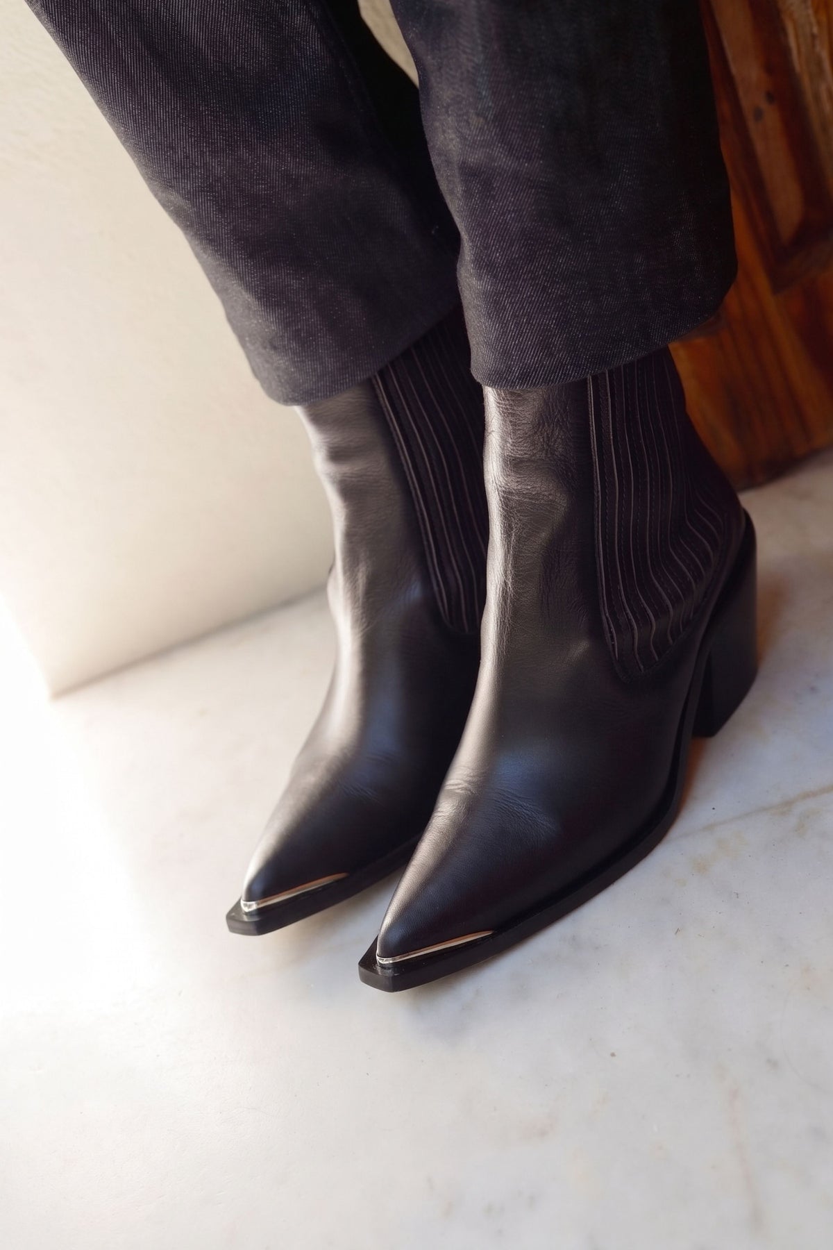 BOTA VELA PUNTERA NEGRA 7CM