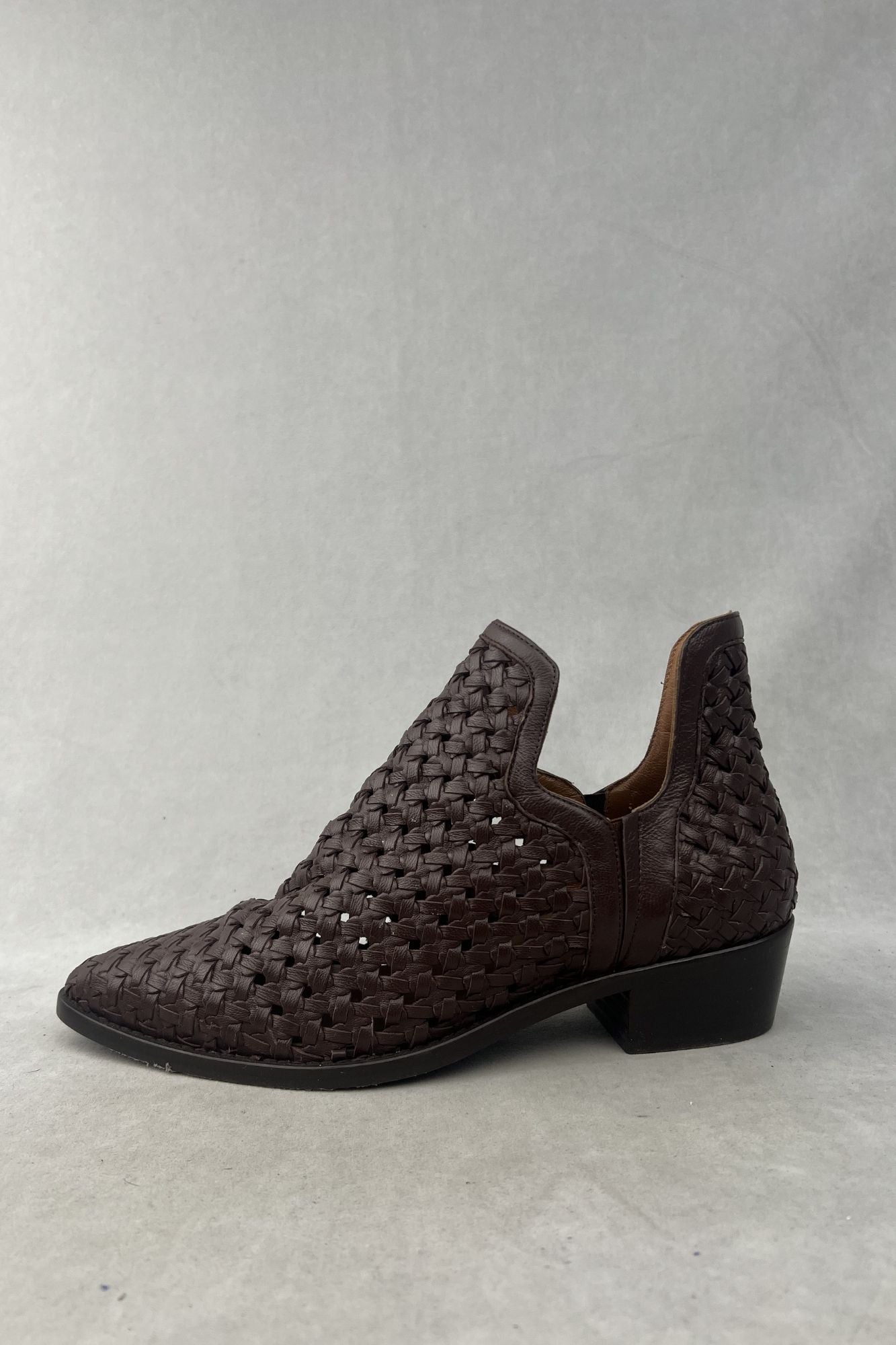 FRIDA TRENZADA CHOCOLATE 1