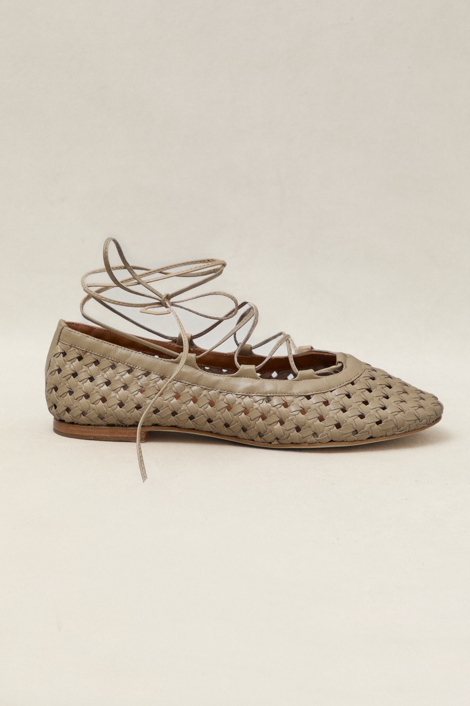 SIENNA TAUPE WOVEN BALLET FLAT 1CM