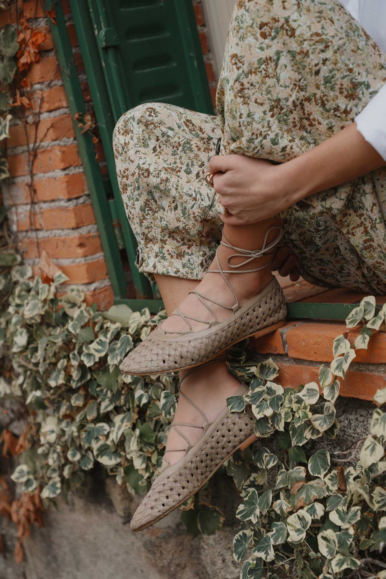SIENNA TAUPE WOVEN BALLET FLAT 1CM