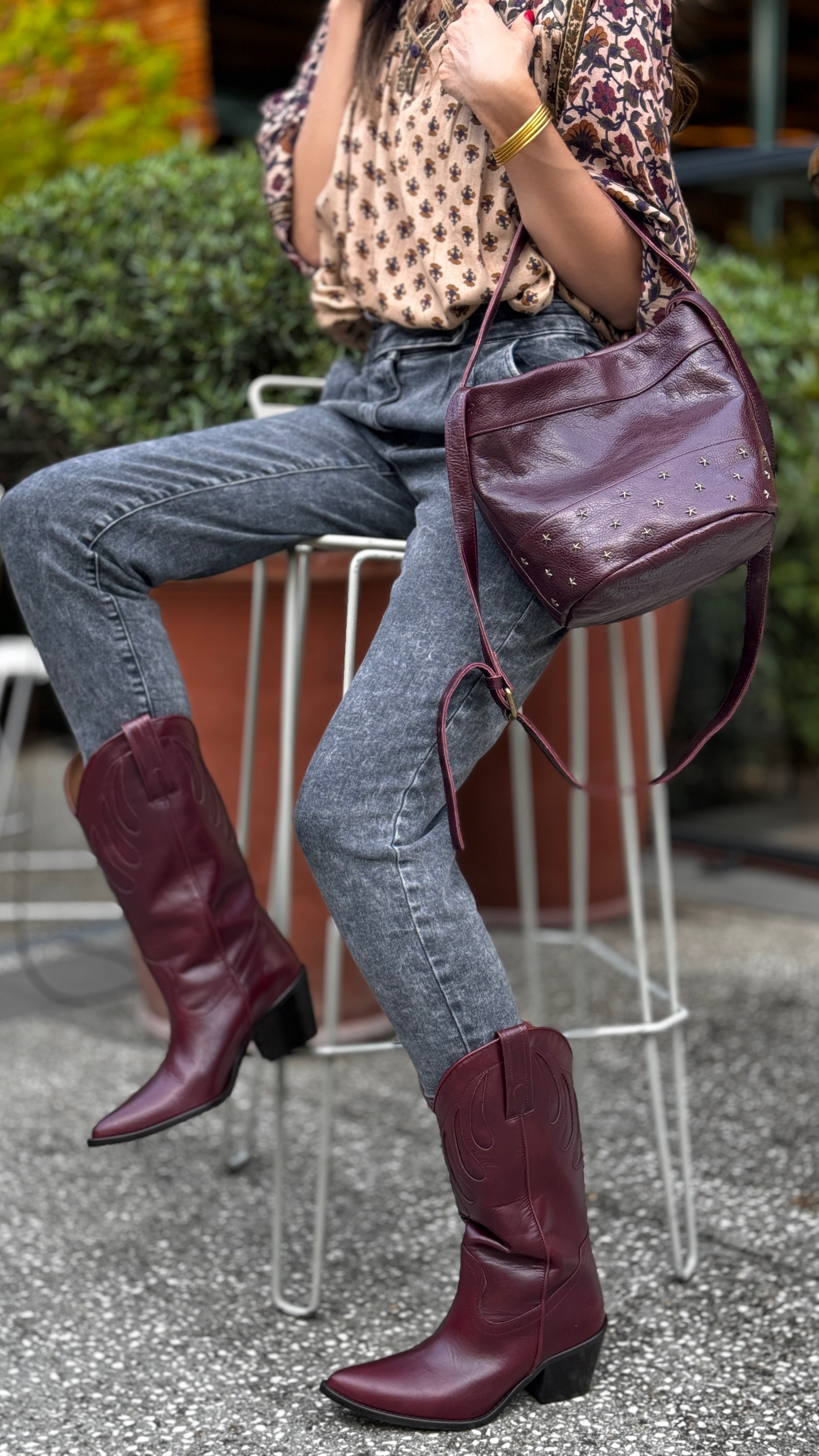 BURGUNDY MINI BUCKET BAG
