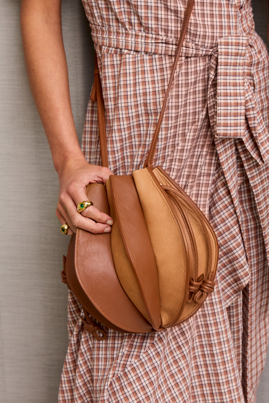 BOLSO DINSUM COMBINADO CUERO