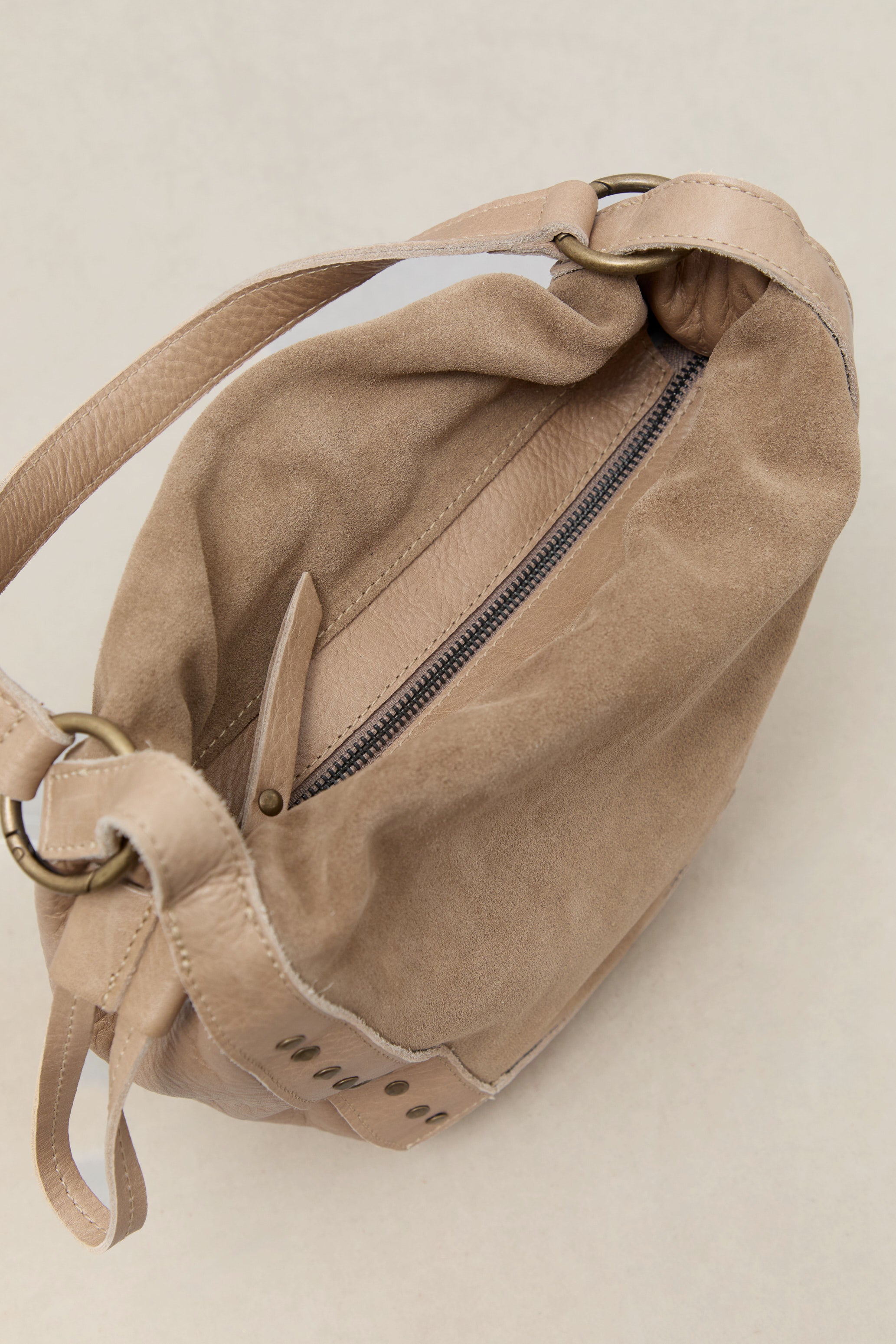BOLSO HOBBO COMBINADO TAUPE