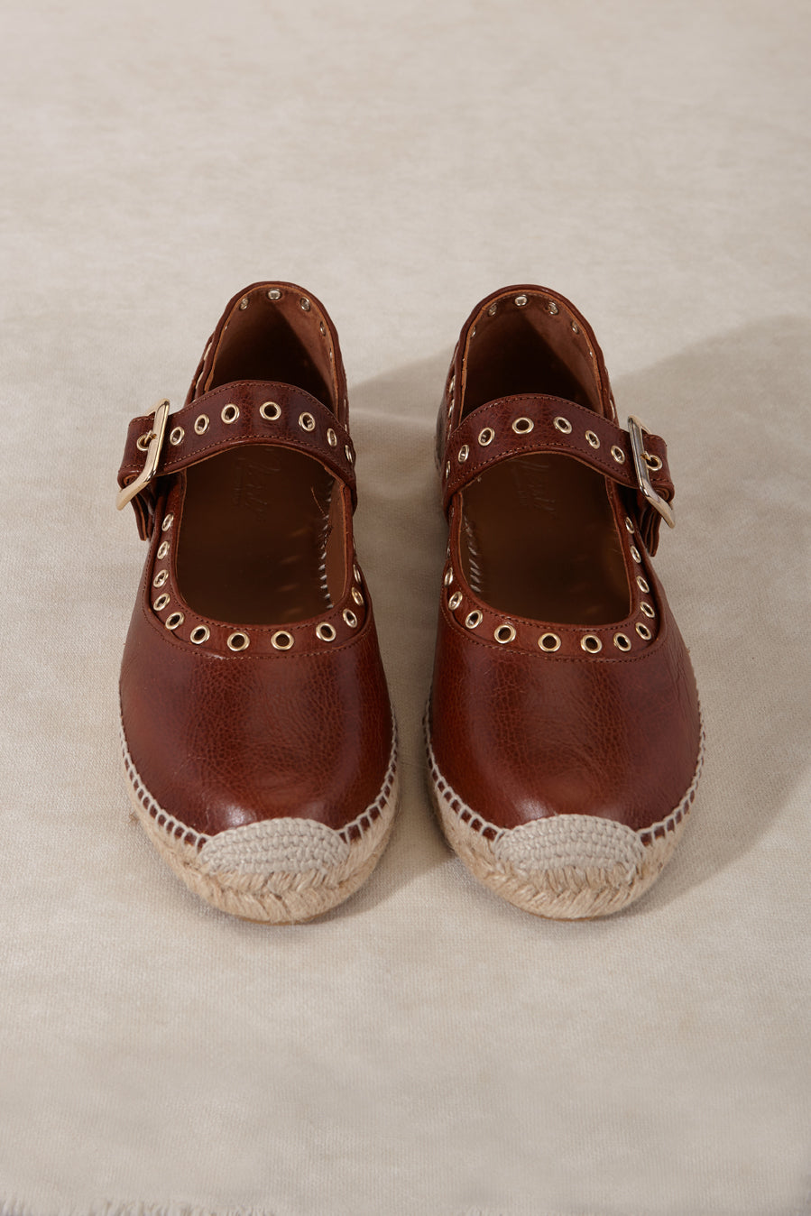 Bailarinas de cuero con tachas