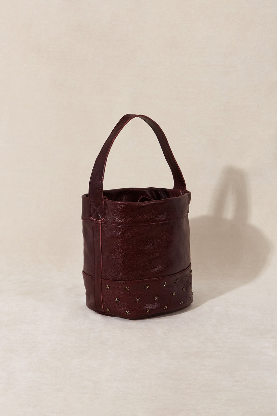 BURGUNDY MINI BUCKET BAG