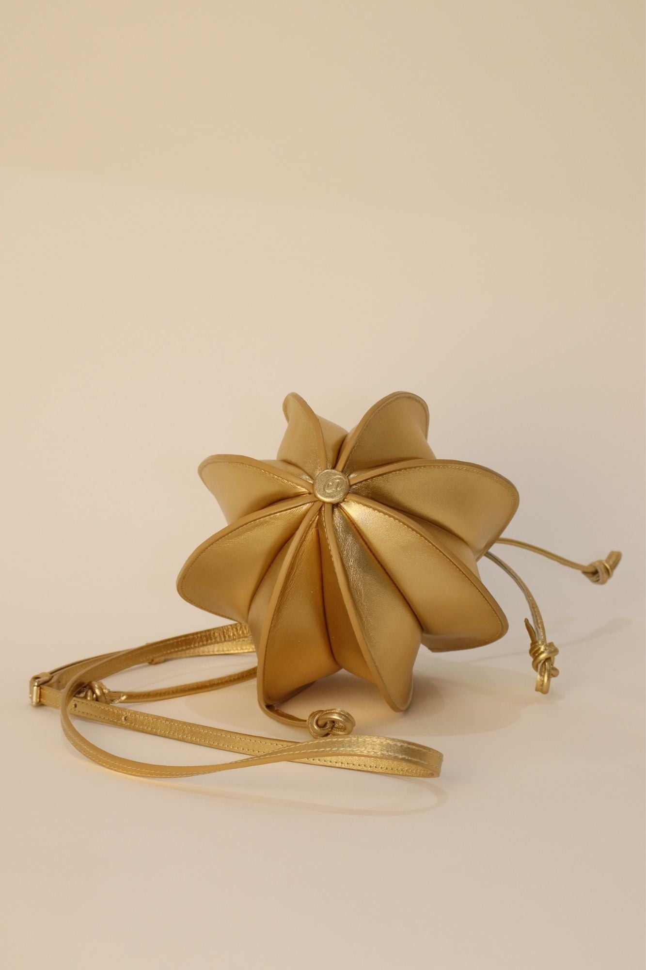 BOLSO DINSUM ORO