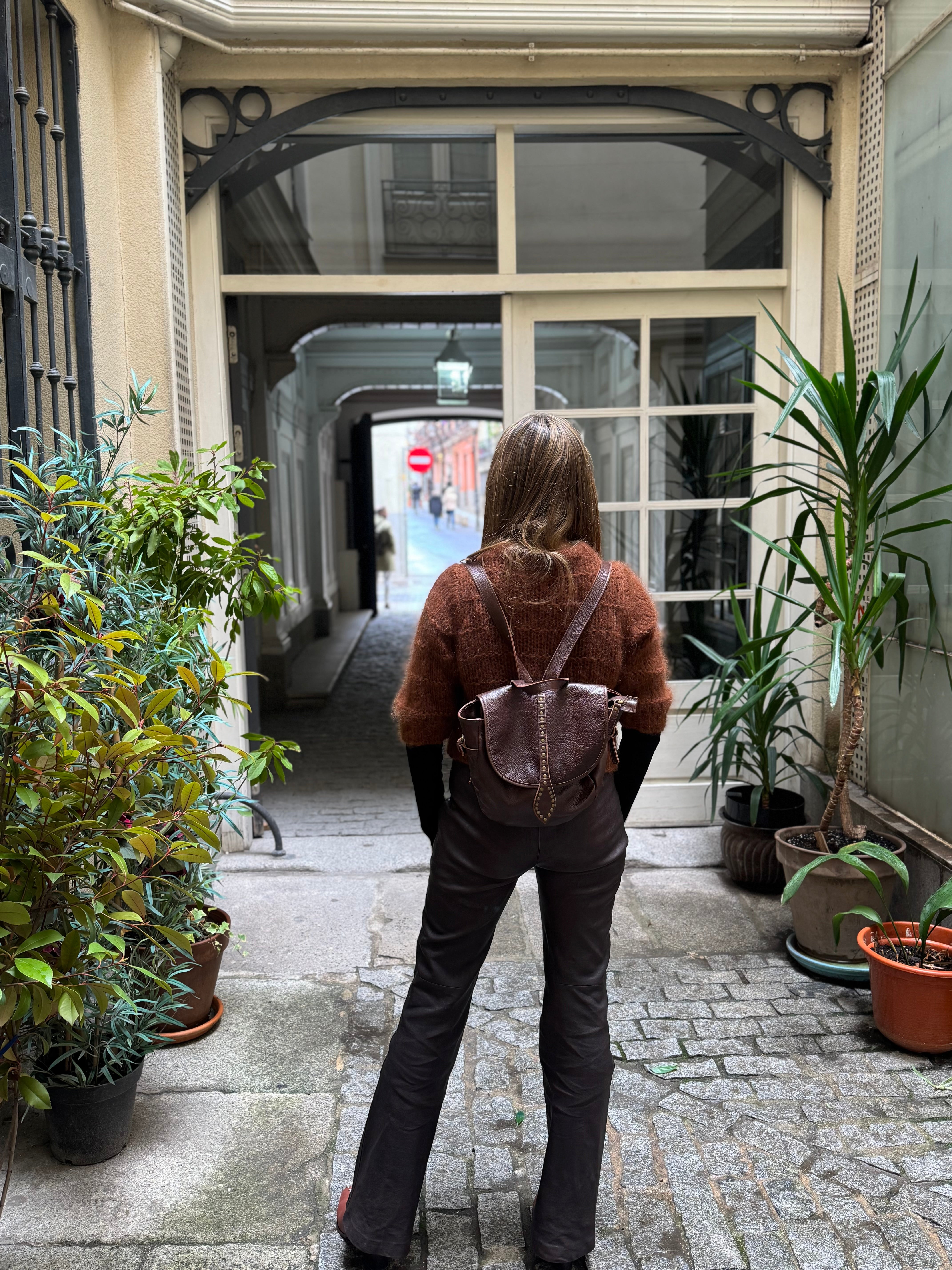 MOCHILA TACHAS CHOCOLATE