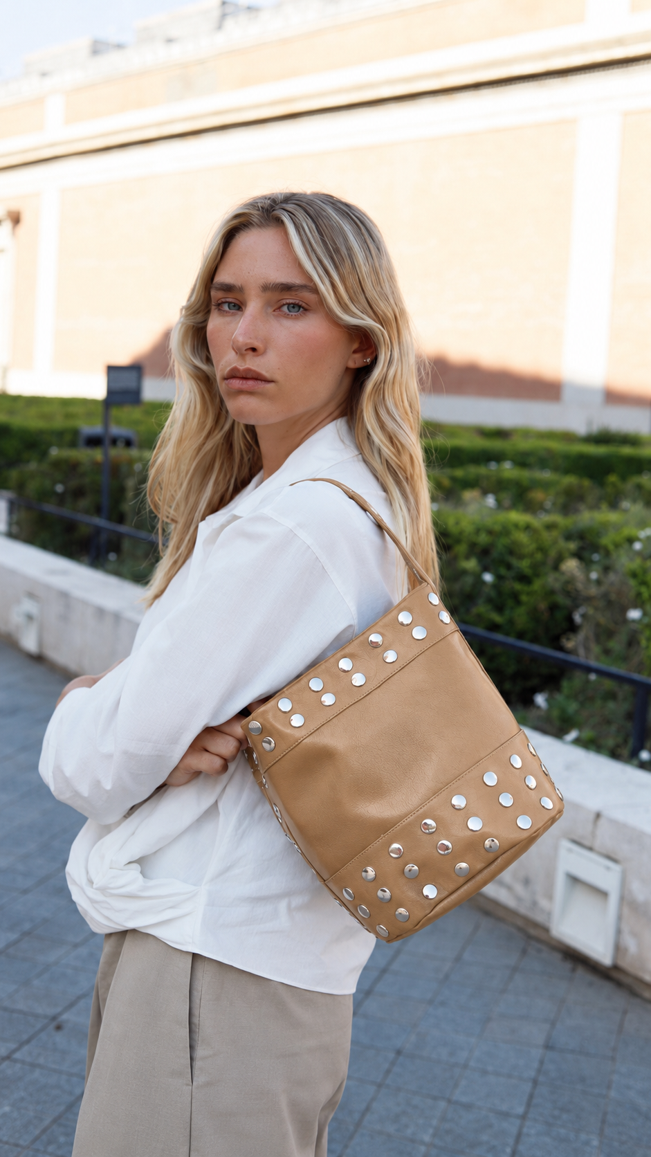 LATTE STUDDED MINI BUCKET BAG