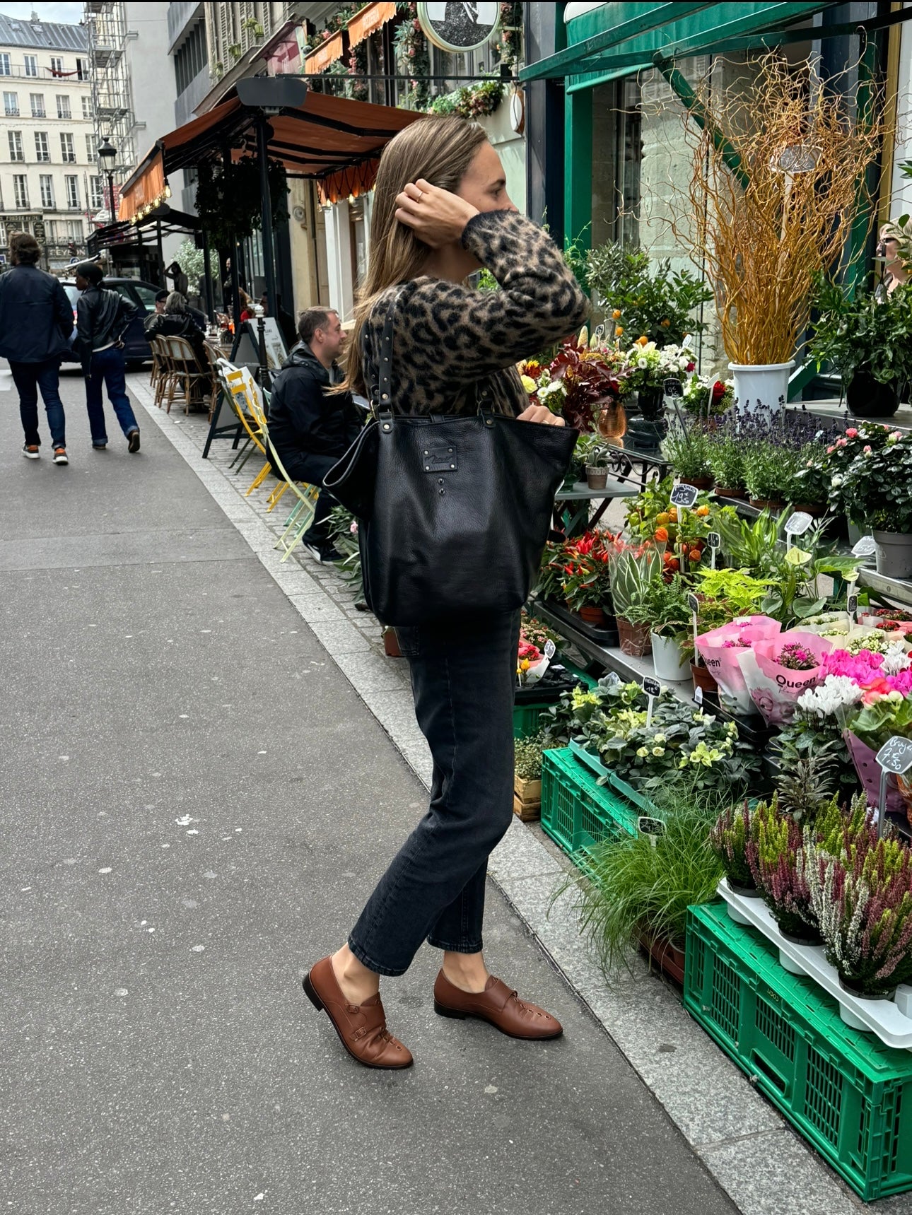 BLACK TOTE BAG