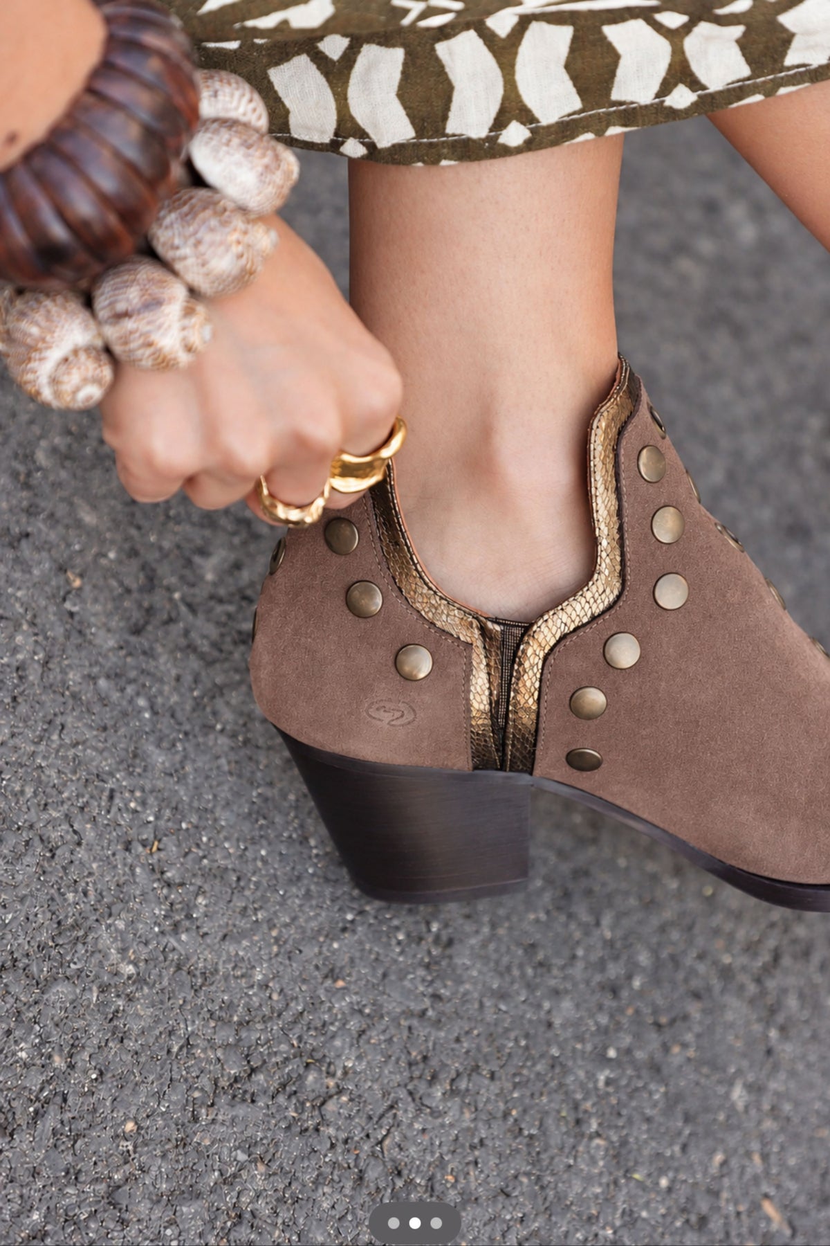 PUNKY BOOTS SPECIAL EDITION ANTE TAUPE RIBETE METALIZADO 6CM