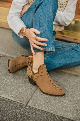 PUNKY TAUPE RIBETE DORADO 6CM