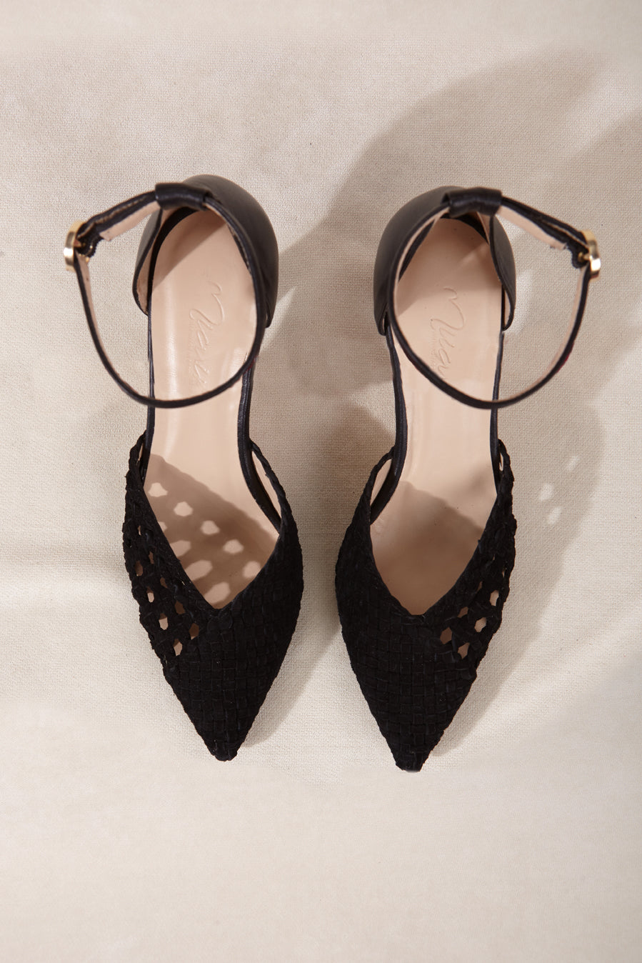 SANDALIA TACON TRENZADA INGRID NEGRO 7.5 CM