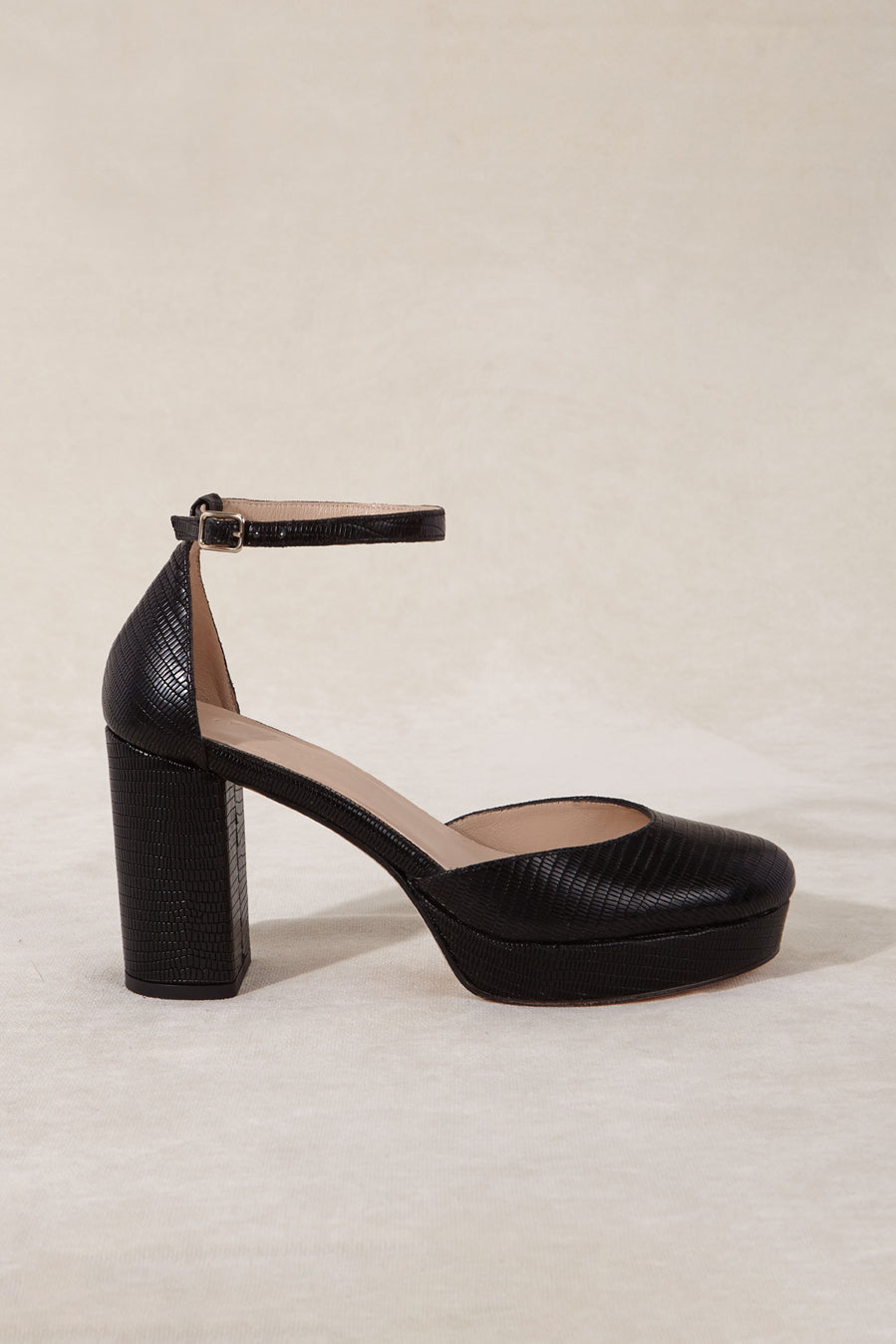STELLA TEJUS NEGRO 9CM
