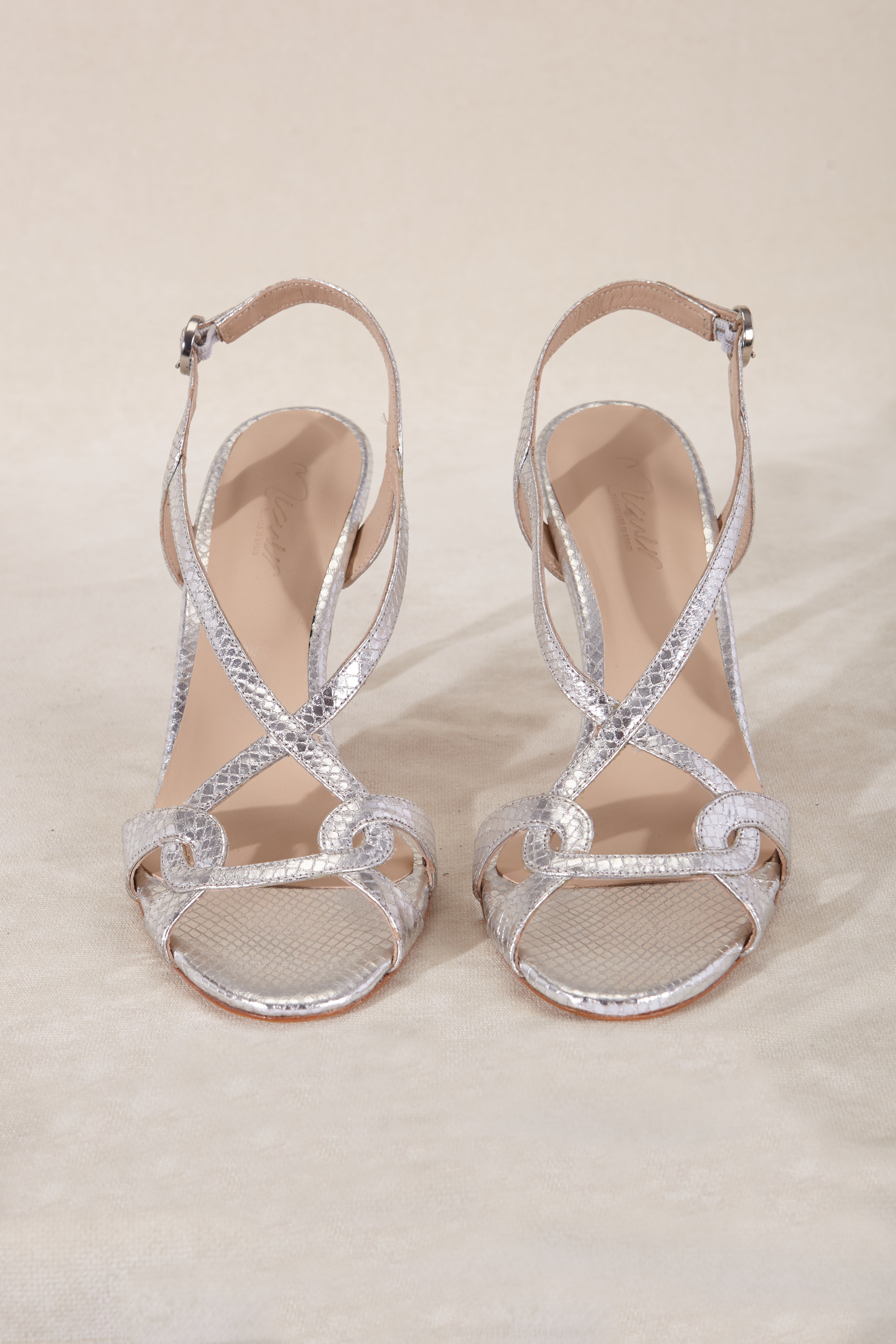 SANDALIA GADEA GRABADO PLATA 9CM