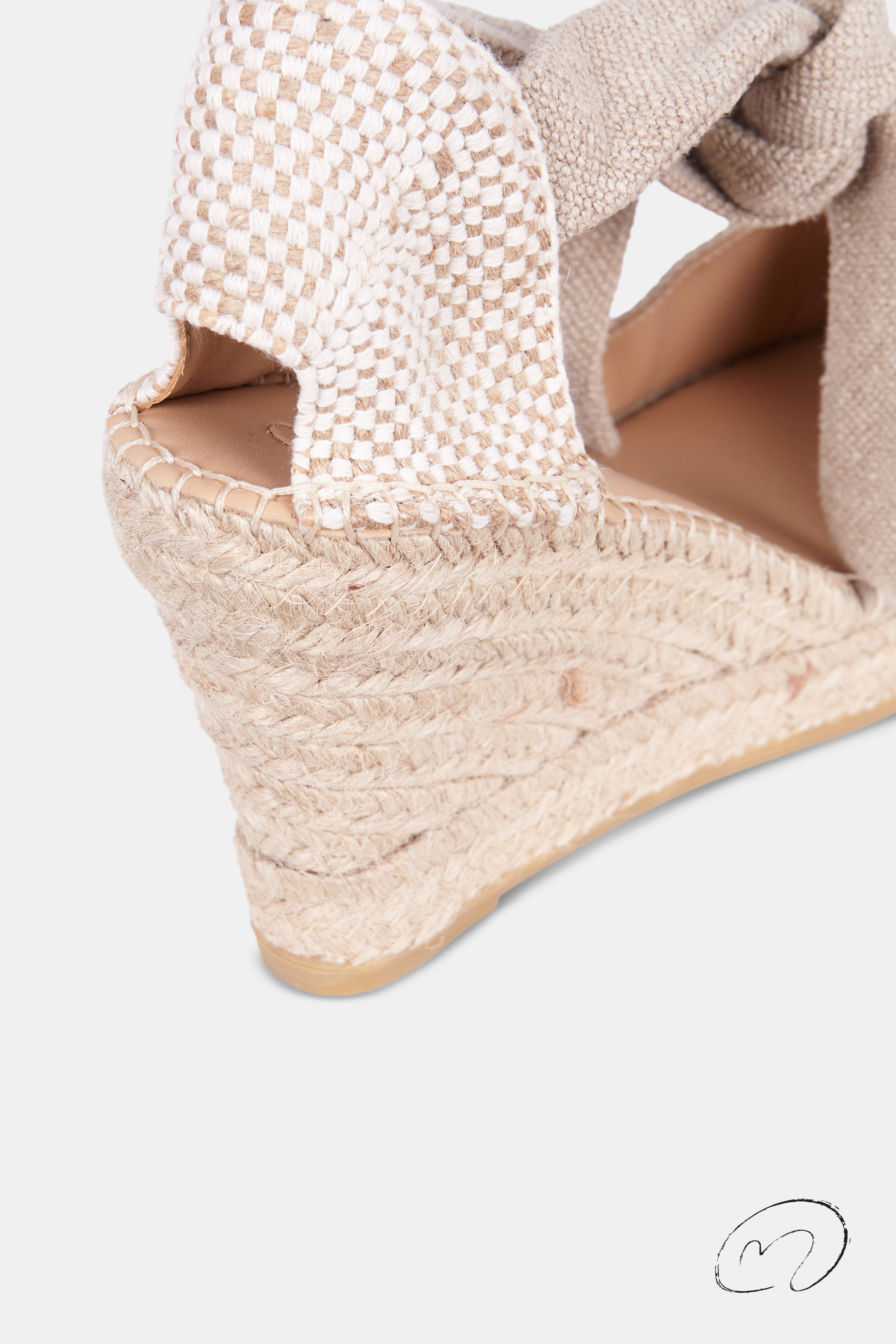 MARIETA BEIGE 9CM