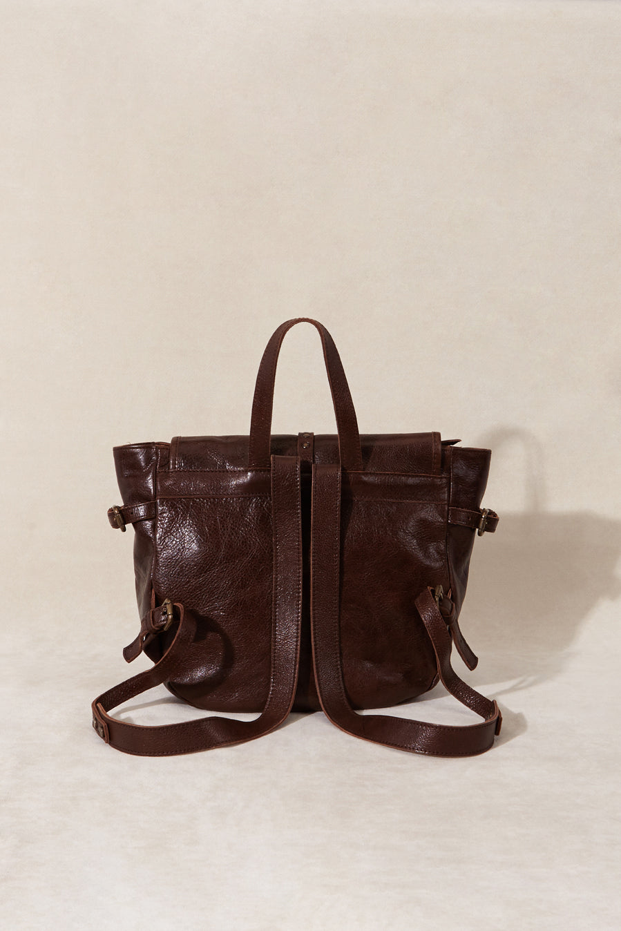 MOCHILA TACHAS CHOCOLATE