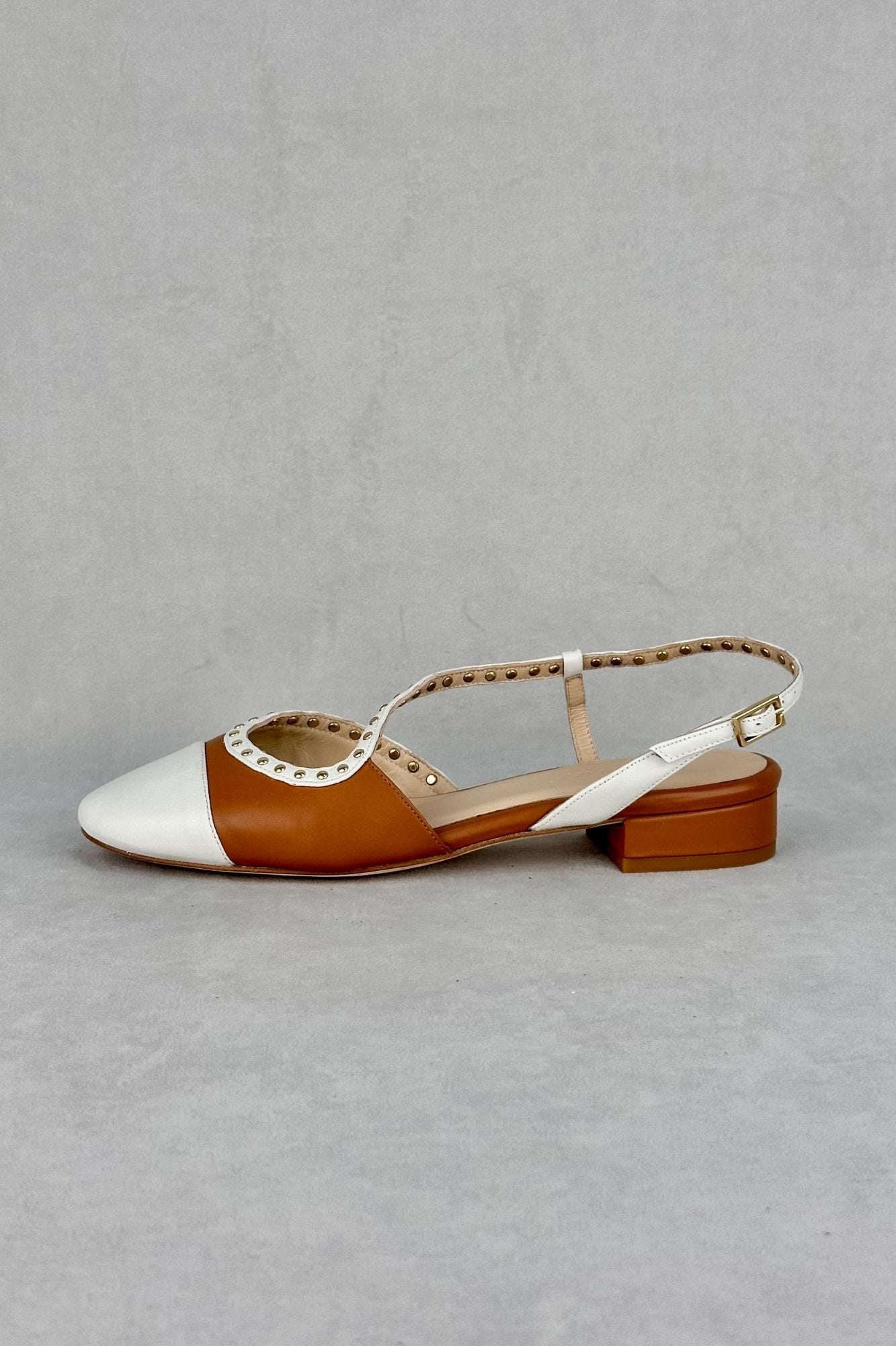 GERALDINE CAMEL Y BLANCO