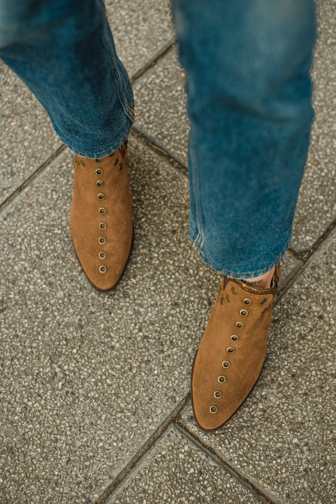 PUNKY TAUPE RIBETE DORADO 6CM