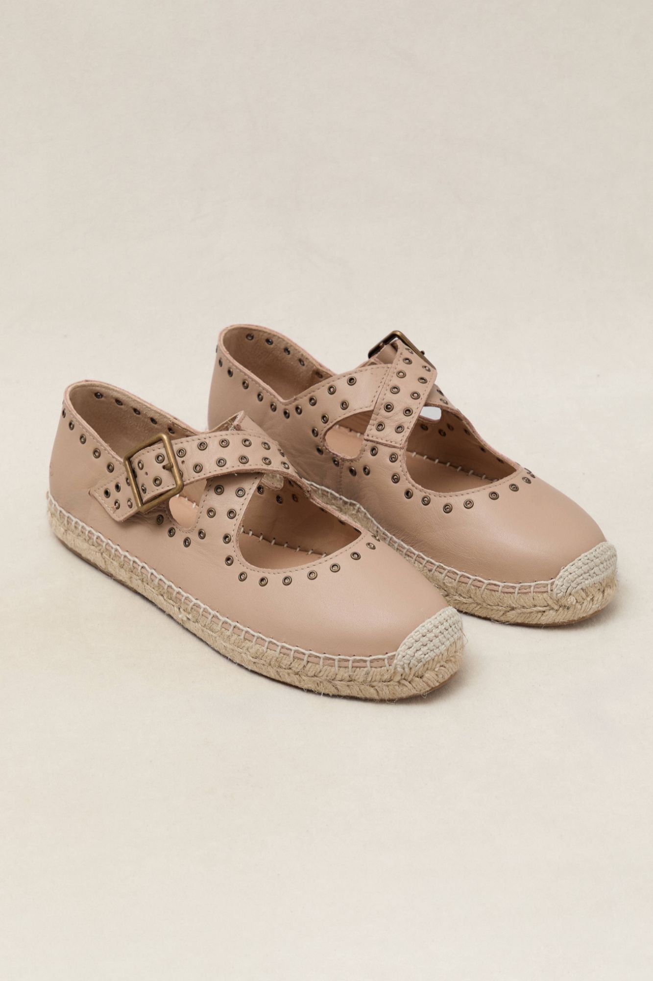 BAILARINA CRUZADA ALAIA LATTE