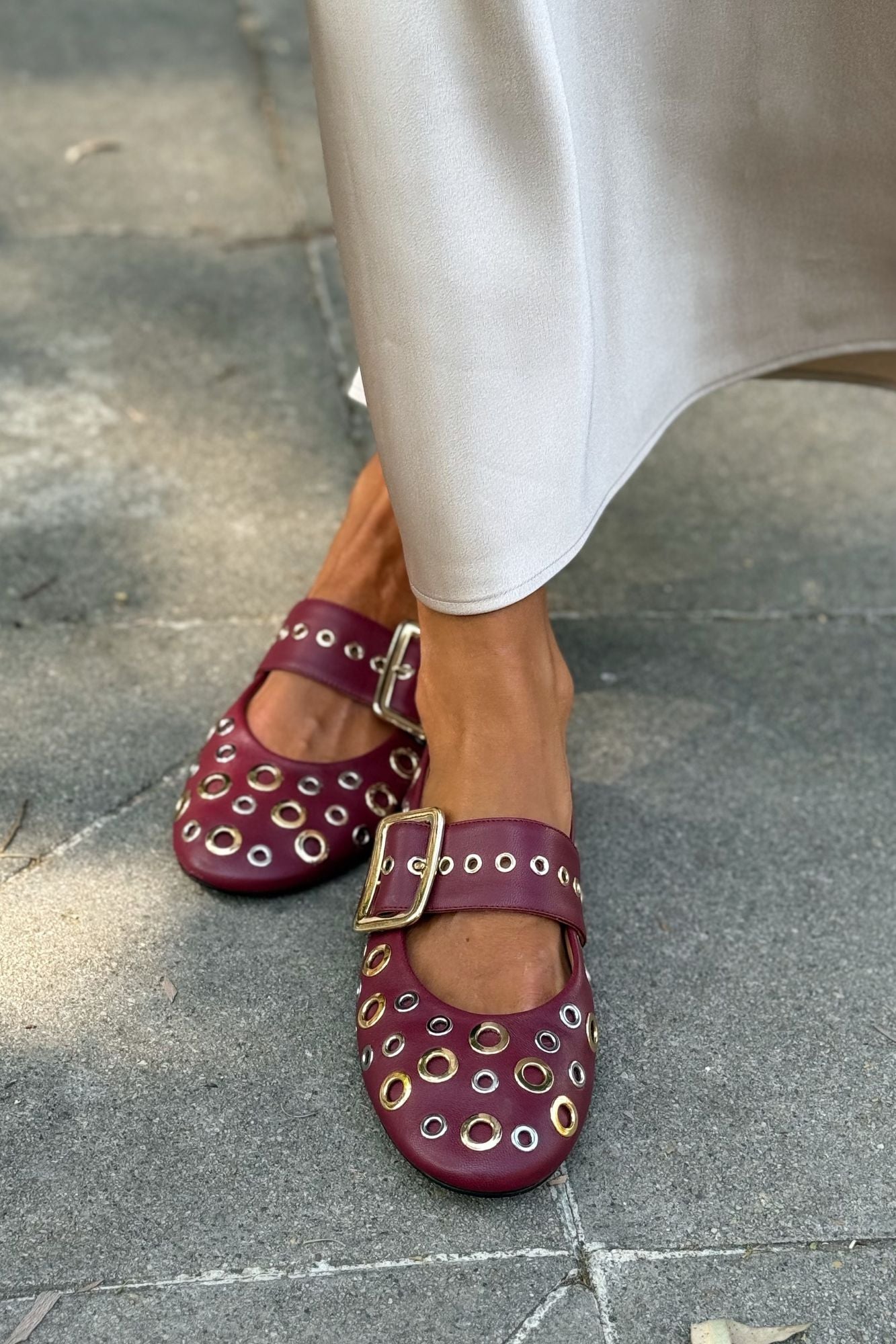 BURGUNDY STUDDED BALLERINA ROCK 1CM