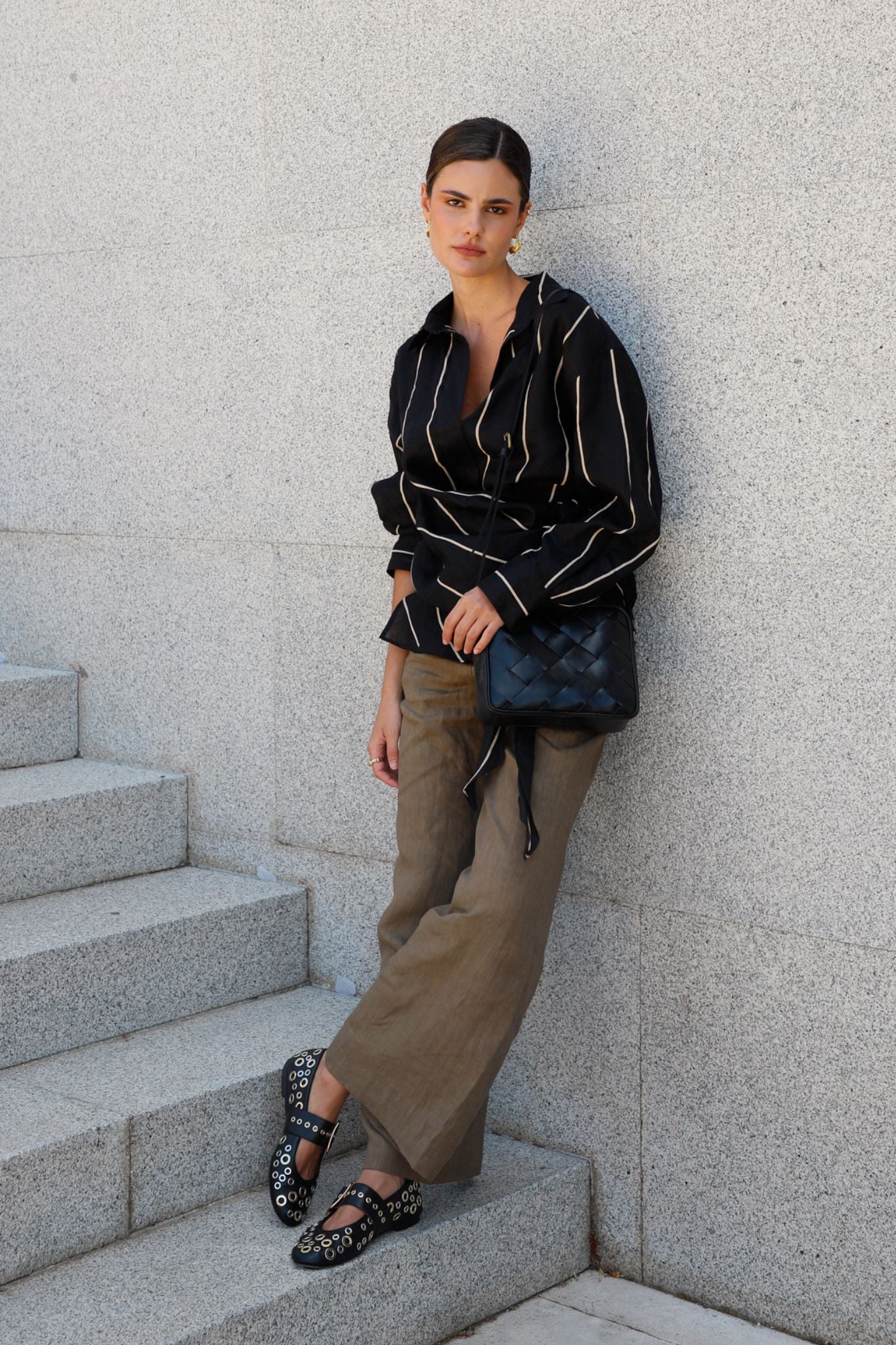 Styliing black leather ballerinas