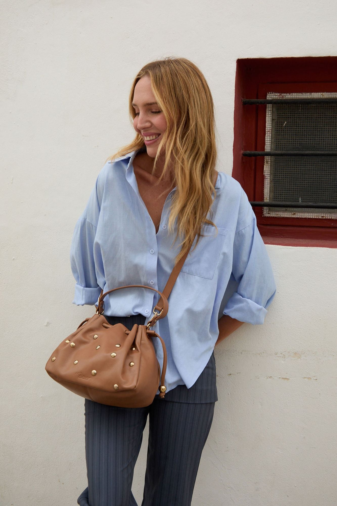 BOLSO BOMBONERA TACHAS CARAMELO