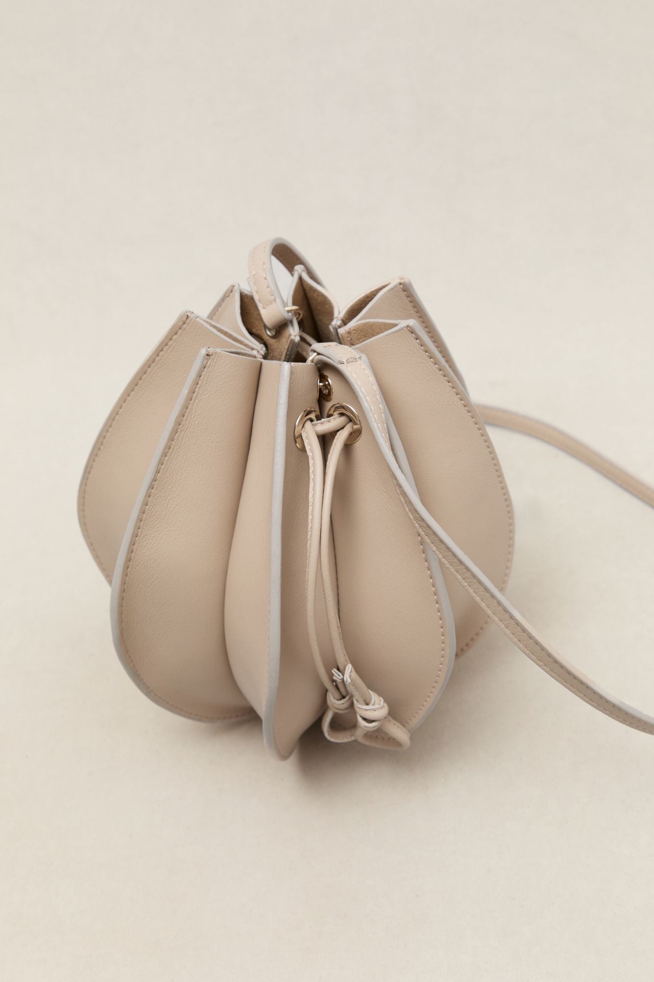 BOLSO DINSUM LATTE