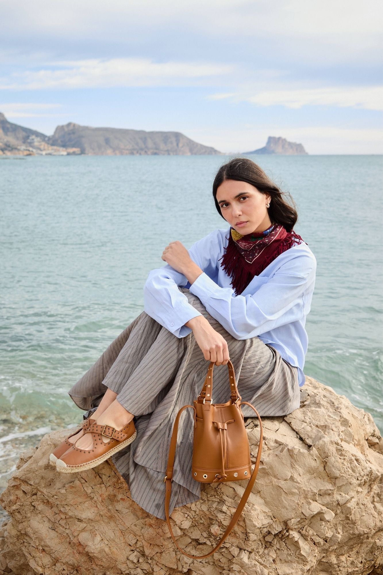 BOLSO MINI BOMBONERA CUERO