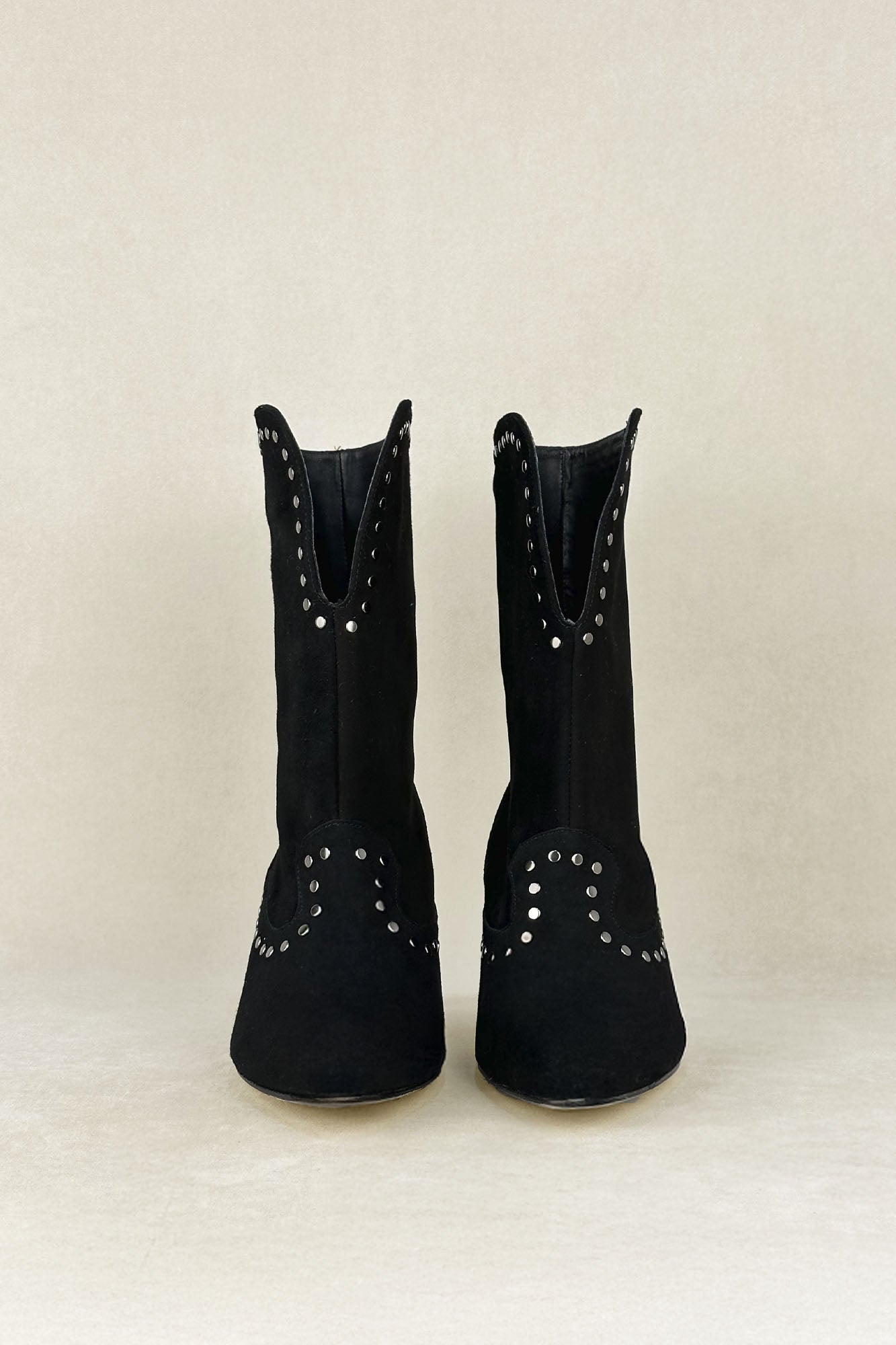 BOTA ANTE TIERRA NEGRO 5CM