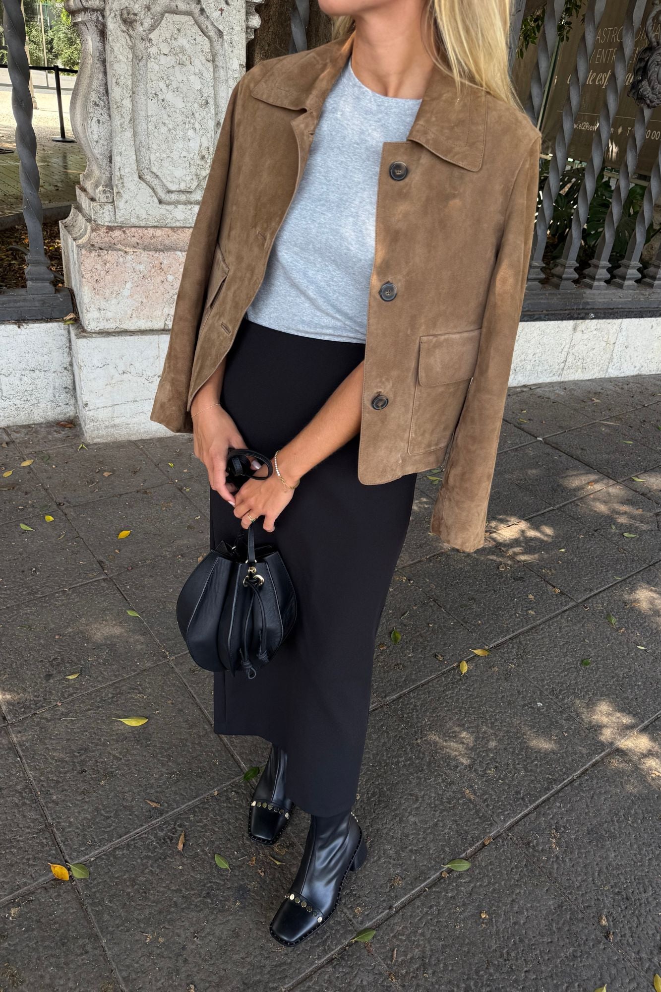 BOTIN FILIPA TACHAS NEGRO 6CM