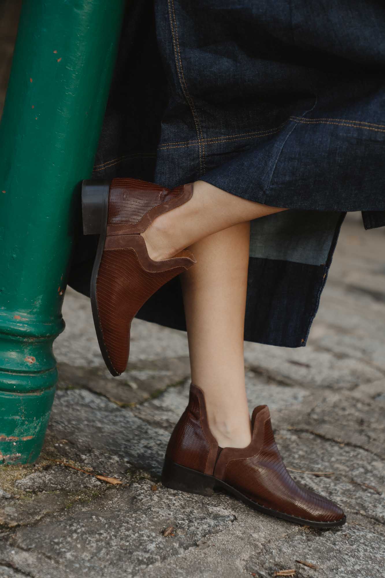 BOTIN SABELA TEJUS CARAMELO 4CM