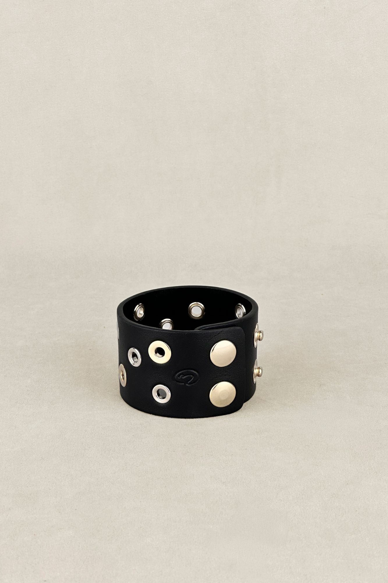 BRAZALETE PUNKY NEGRO