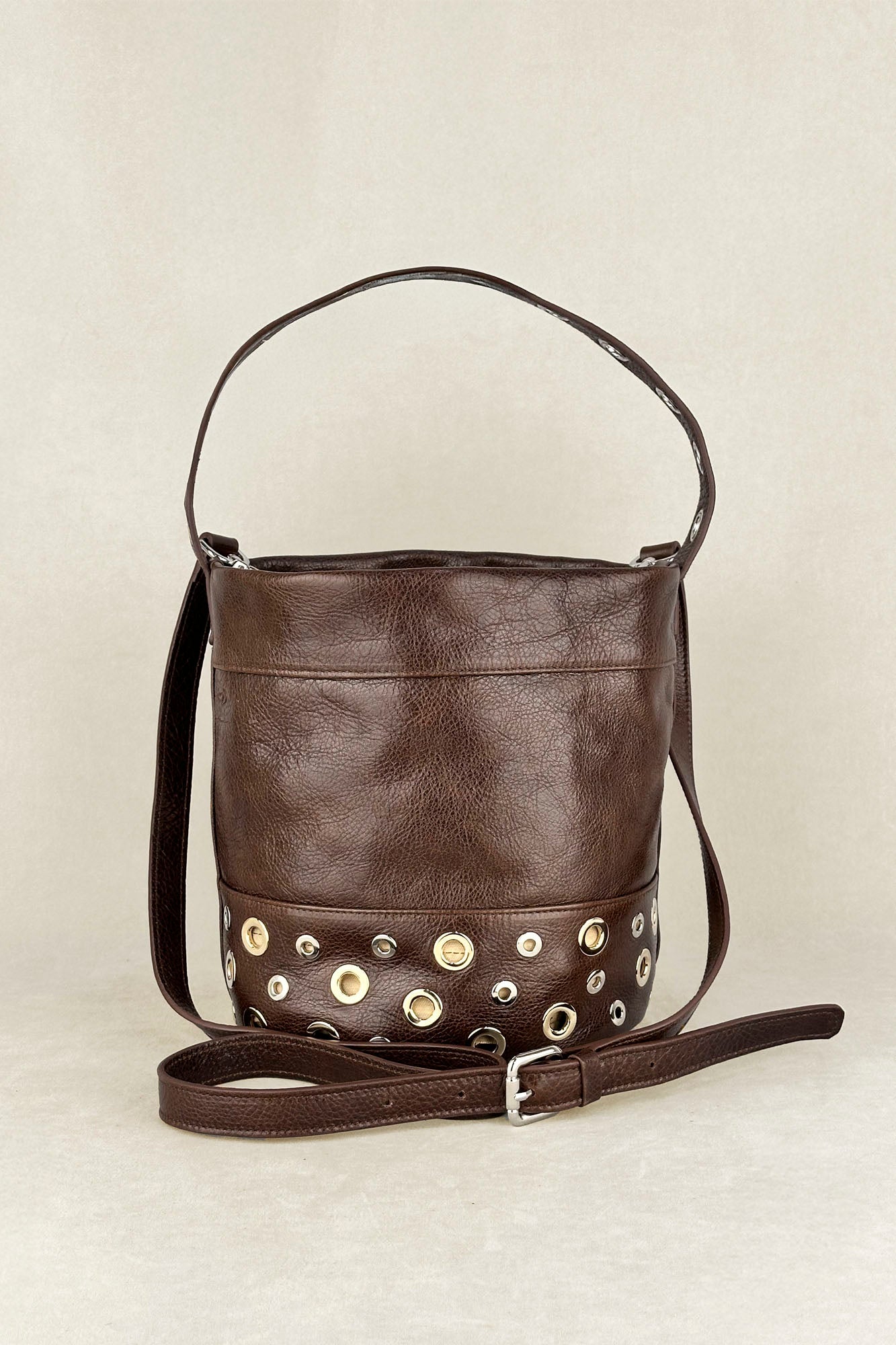 BOLSO BUCKET MINI ROCK CHOCOLATE