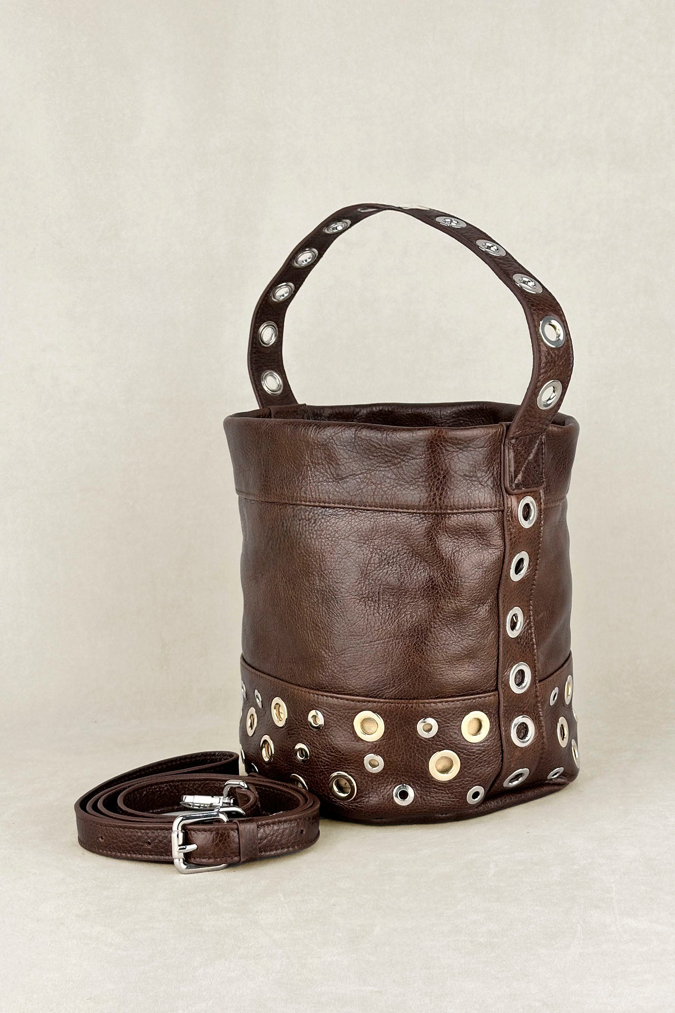 BOLSO BUCKET MINI ROCK CHOCOLATE