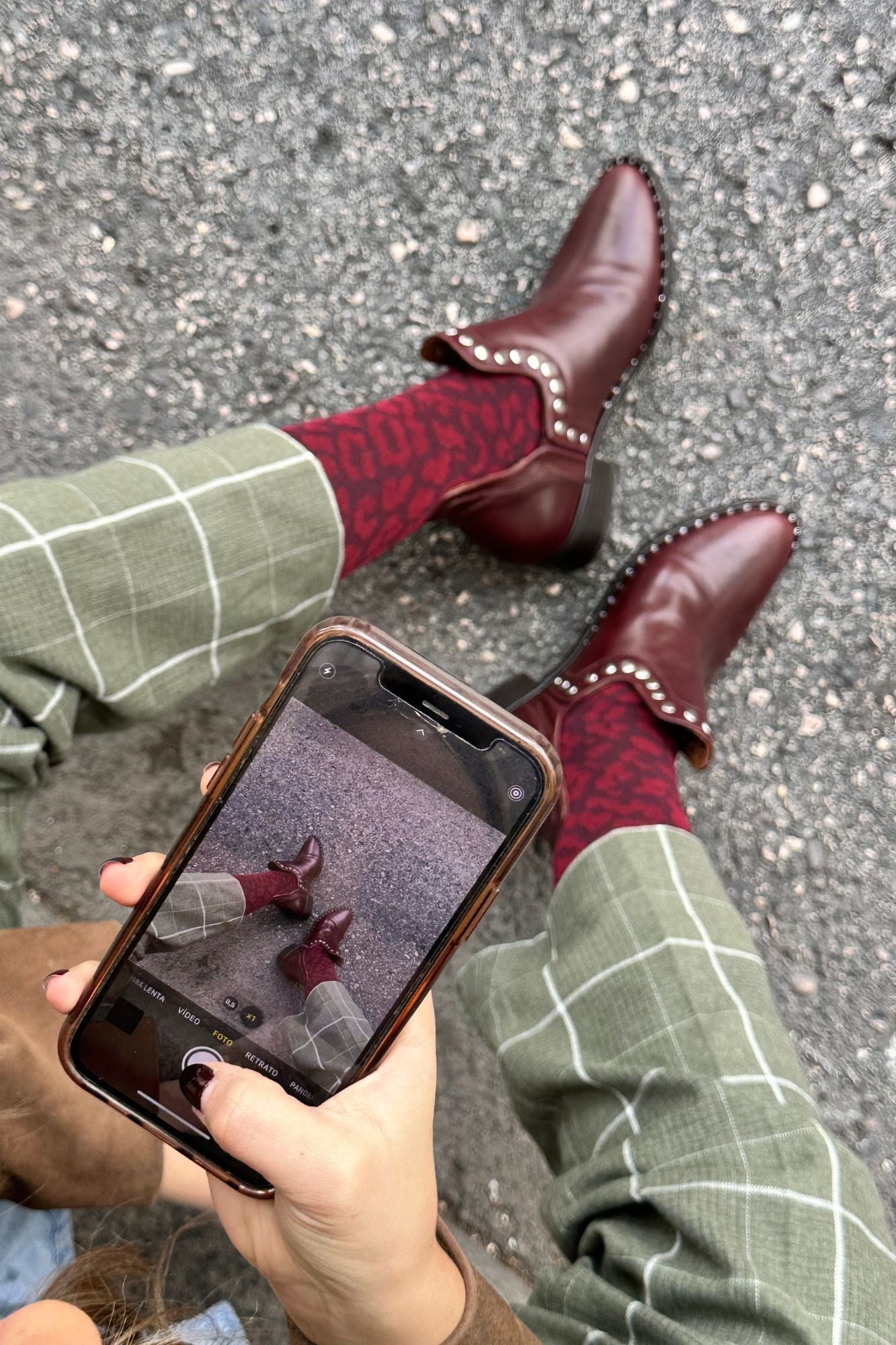 CALCETINES LEOPARDO BURDEOS