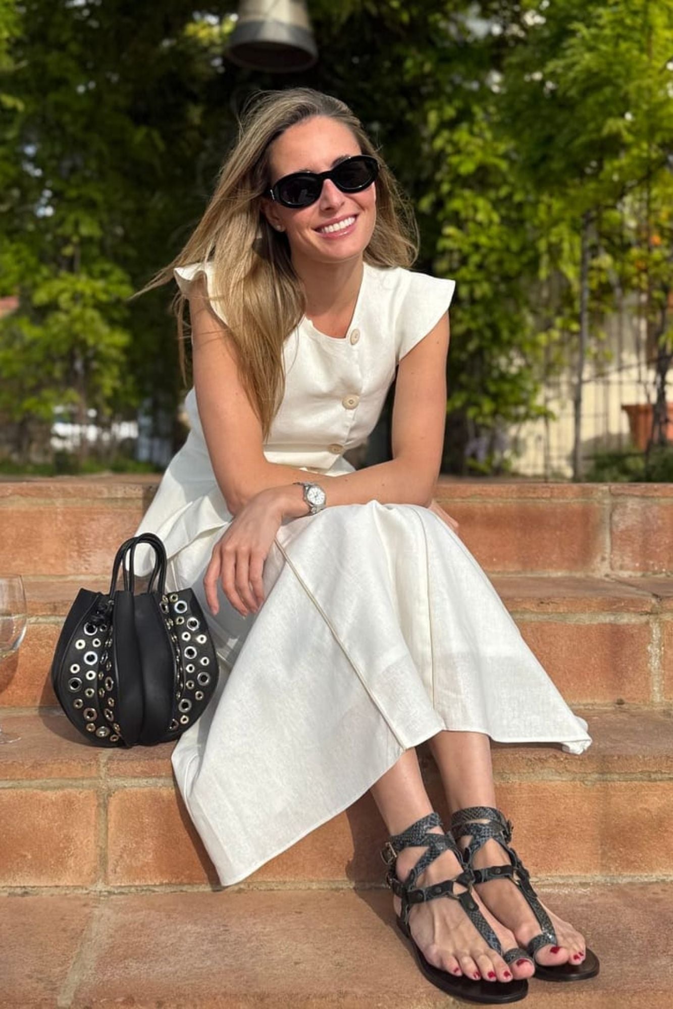 BOLSO DINSUM NEGRO TACHAS