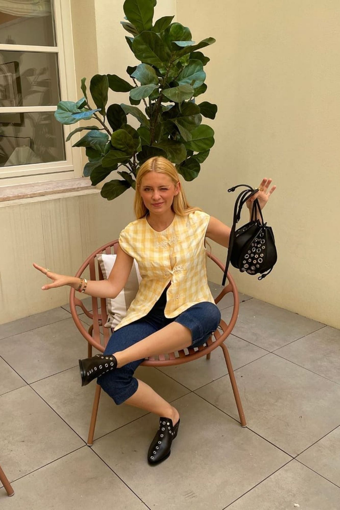 BOLSO DINSUM NEGRO TACHAS