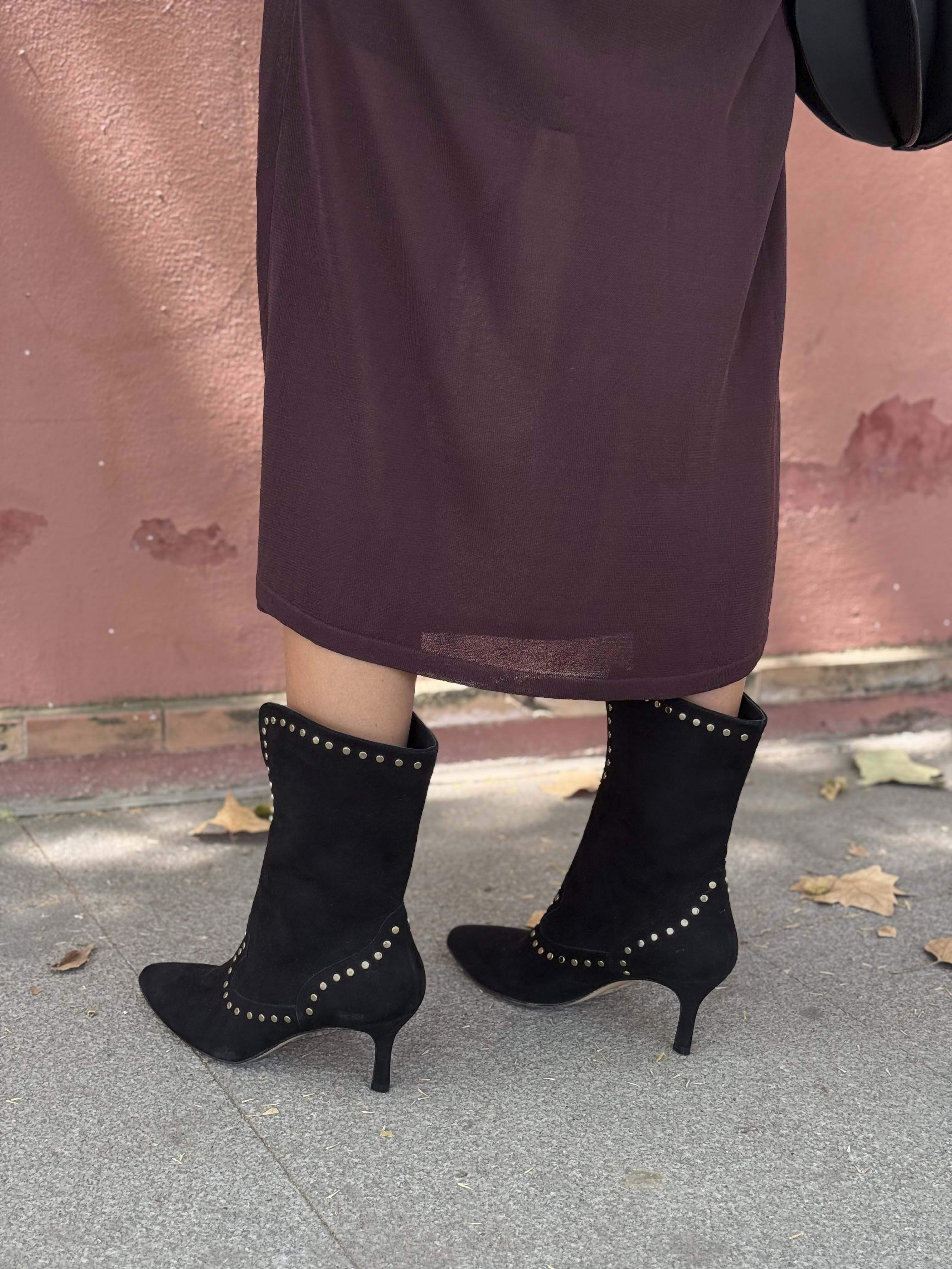 BOTA ANTE TIERRA NEGRO 5CM