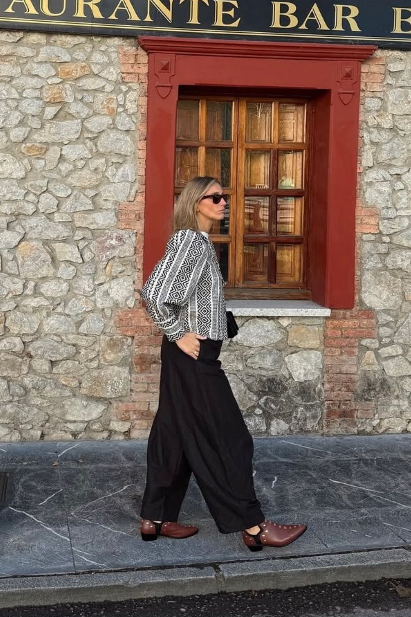 PUNKY BOOTS AVELLANA TACHAS ORO 4CM