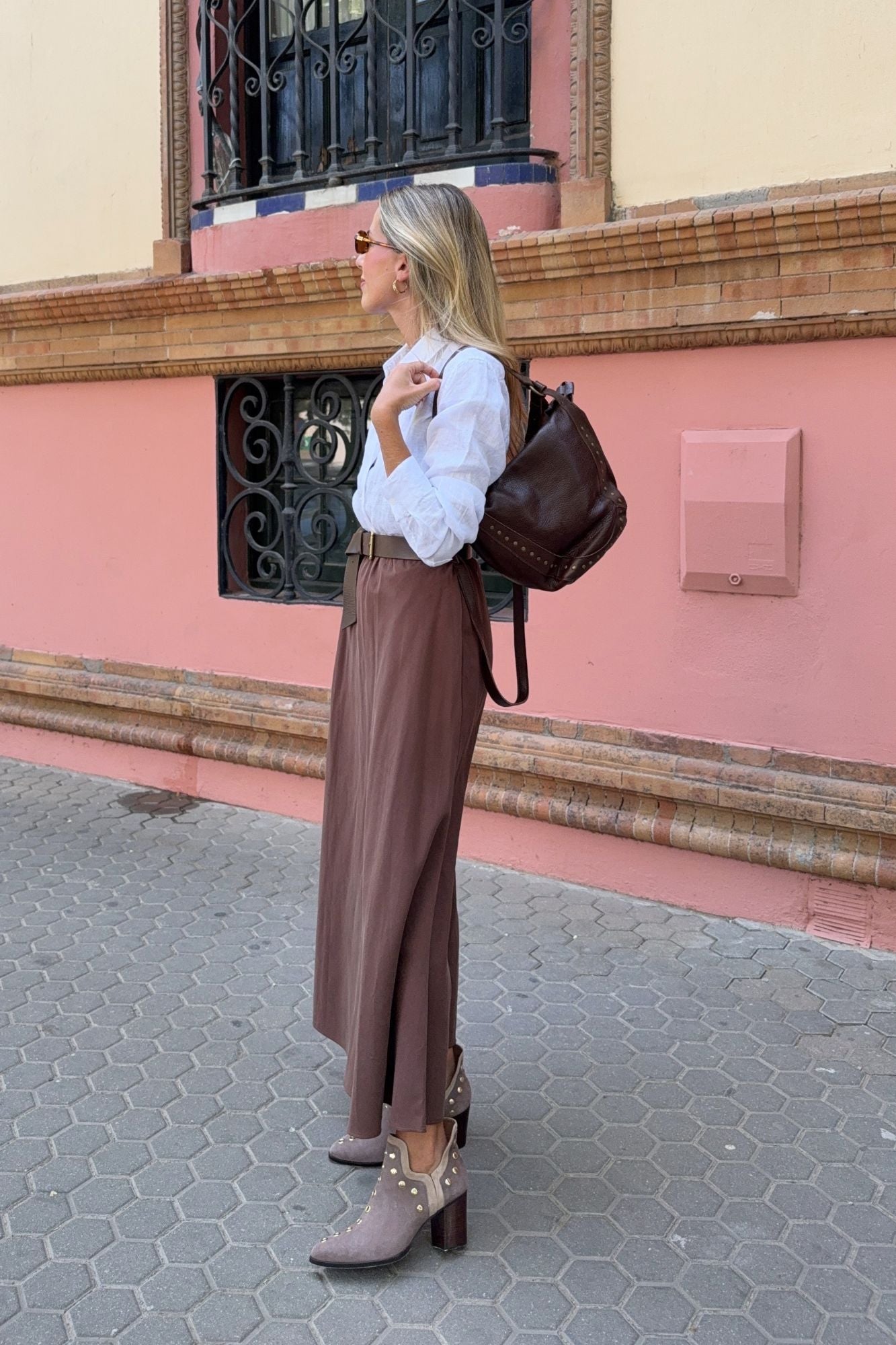 PUNKY BOOTS ANTE BEIGE TACHAS ORO TACON 7CM